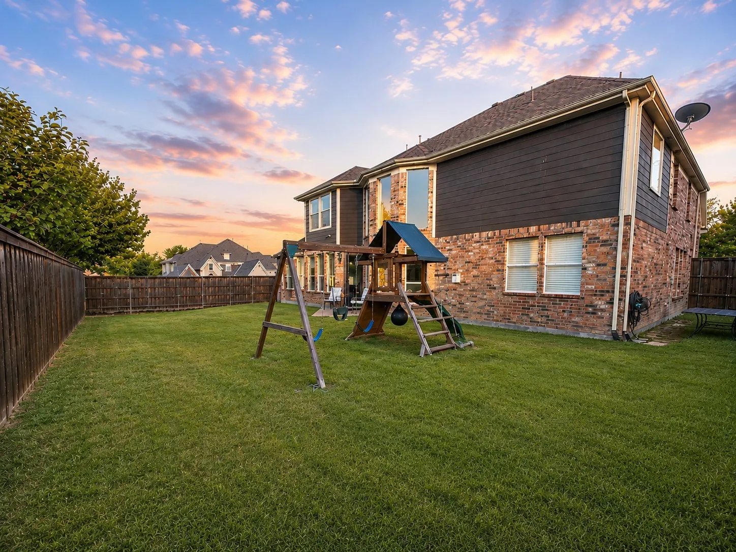 Single Family Residence For Sale in Collin County , 1731 Cross Timbers Drive, Prosper, Texas 75078, 6 Bedroom, 4 Bathroom, 2 Garage spaces, 4,829 Sqft, built in 2006, mls#21409333, Real Estate Agent in Prosper, Homes For Sale in Collin county, Homes For Sale in Prosper, Realtor in Prosper Texas, Real Estate Brokerage Independent Realty Texas, Luminita Cordes Realtor