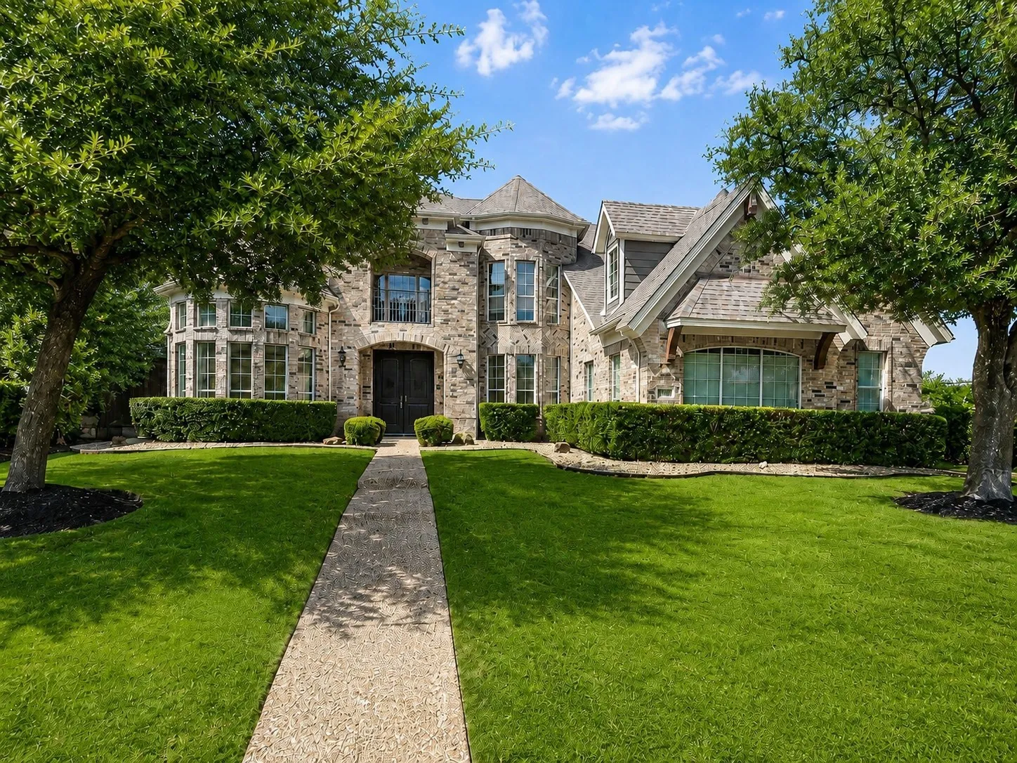 Single Family Residence For Sale
