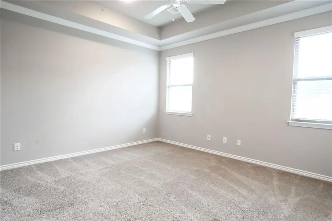 Townhouse For Rent in Tarrant County , 2605 Mccart Avenue, Fort Worth, Texas 76110, 3 Bedroom, 4 Bathroom, 2 Garage spaces, 1,935 Sqft, built in 2016, mls#21409336, Real Estate Agent in Fort Worth, Homes For Rent in Tarrant county, Homes For Rent in Fort Worth, Realtor in Fort Worth Texas, Real Estate Brokerage Independent Realty Texas, Luminita Cordes Realtor