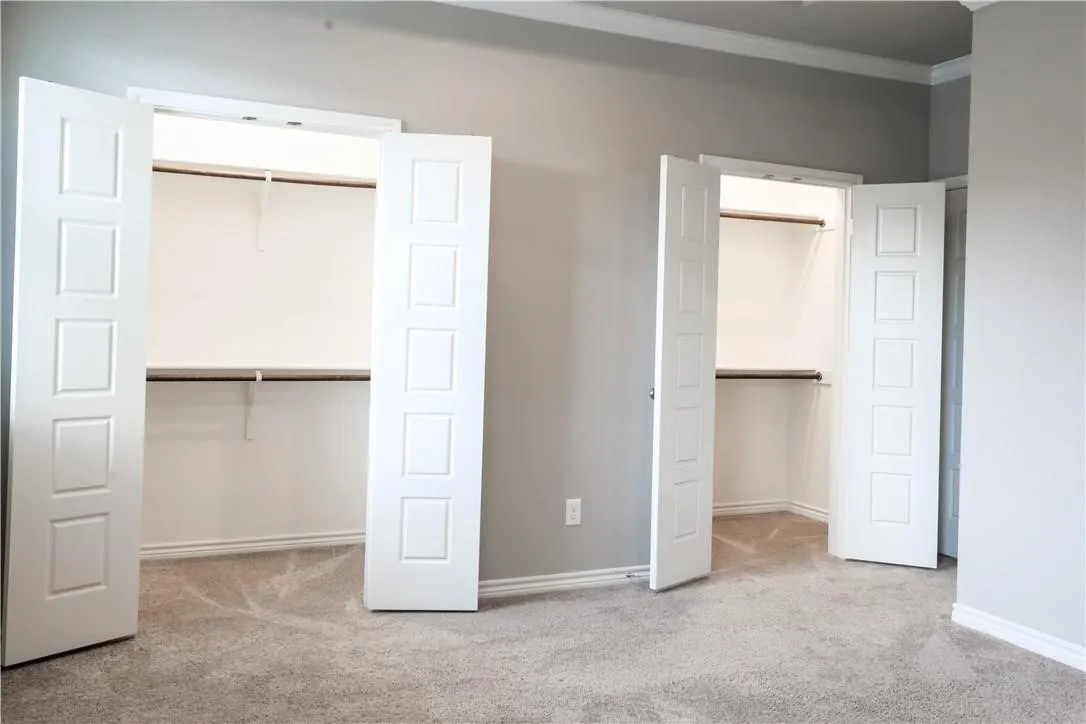 Townhouse For Rent in Tarrant County , 2605 Mccart Avenue, Fort Worth, Texas 76110, 3 Bedroom, 4 Bathroom, 2 Garage spaces, 1,935 Sqft, built in 2016, mls#21409336, Real Estate Agent in Fort Worth, Homes For Rent in Tarrant county, Homes For Rent in Fort Worth, Realtor in Fort Worth Texas, Real Estate Brokerage Independent Realty Texas, Luminita Cordes Realtor