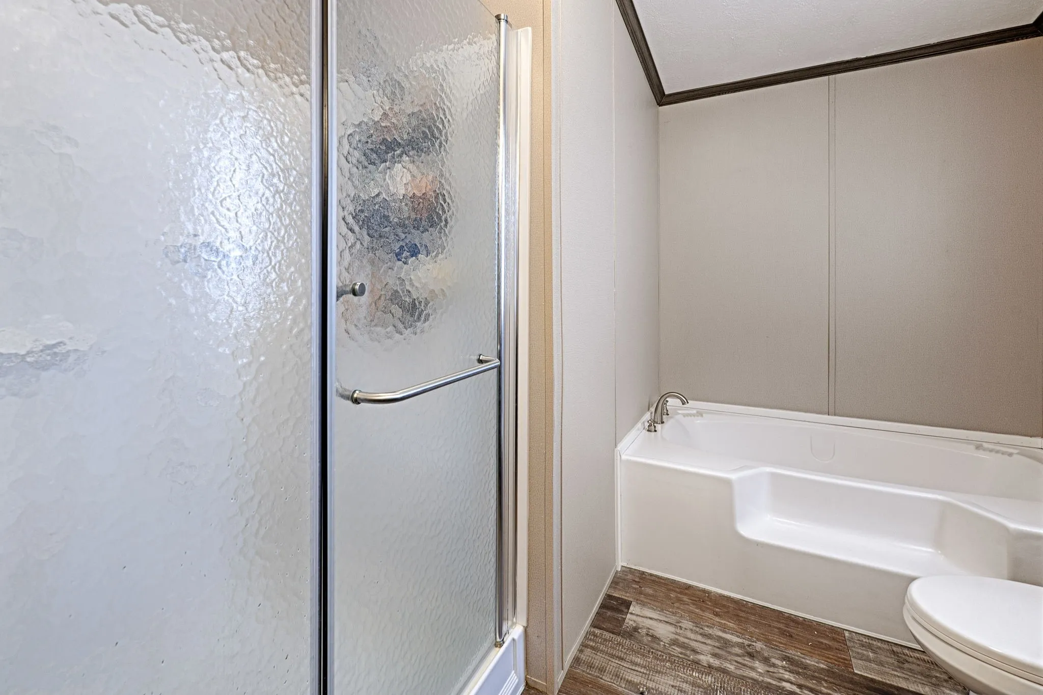 Mobile Home For Sale in Ellis County , 181 Cochise Drive, Ferris, Texas 75125, 3 Bedroom, 2 Bathroom, Garage spaces, 1,536 Sqft, built in 2023, mls#21408904, Real Estate Agent in Ferris, Homes For Sale in Ellis county, Homes For Sale in Ferris, Realtor in Ferris Texas, Real Estate Brokerage Independent Realty Texas, Luminita Cordes Realtor