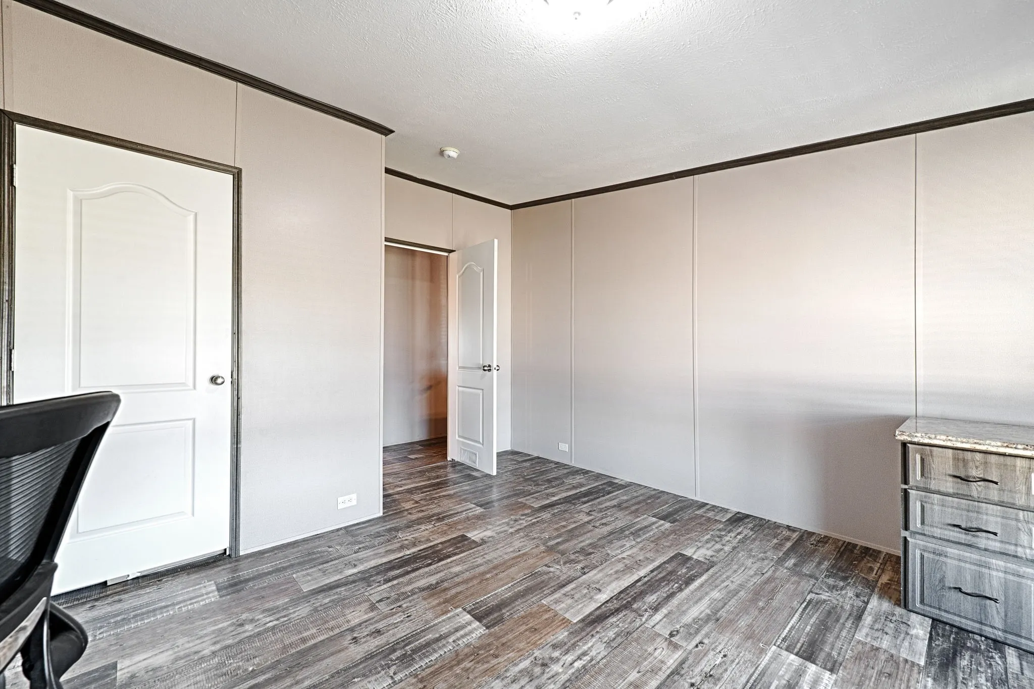 Mobile Home For Sale in Ellis County , 181 Cochise Drive, Ferris, Texas 75125, 3 Bedroom, 2 Bathroom, Garage spaces, 1,536 Sqft, built in 2023, mls#21408904, Real Estate Agent in Ferris, Homes For Sale in Ellis county, Homes For Sale in Ferris, Realtor in Ferris Texas, Real Estate Brokerage Independent Realty Texas, Luminita Cordes Realtor