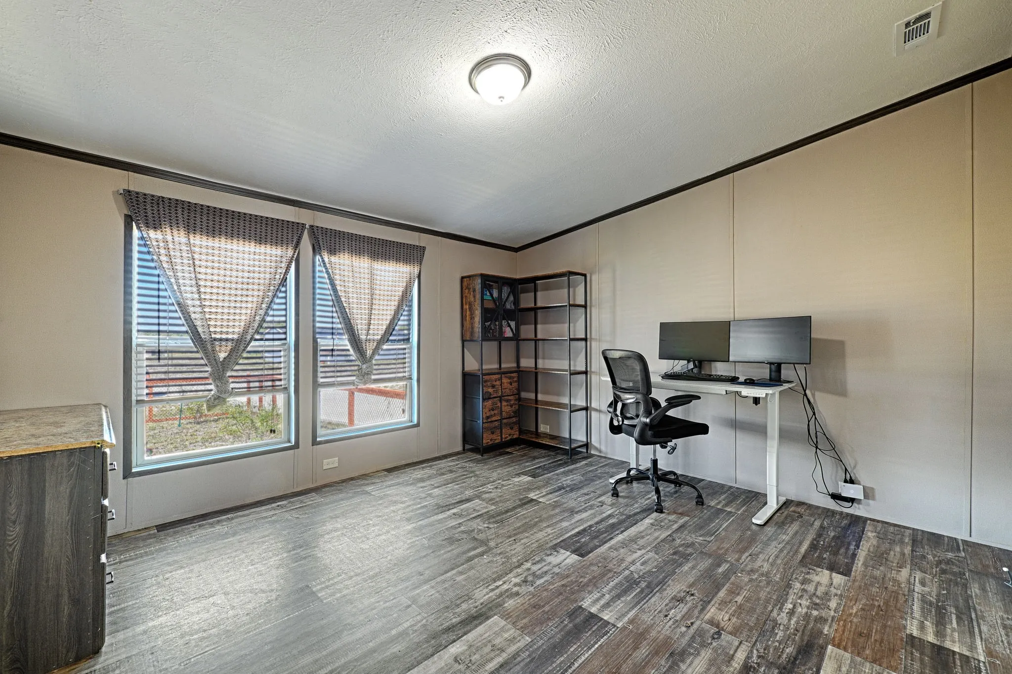 Mobile Home For Sale in Ellis County , 181 Cochise Drive, Ferris, Texas 75125, 3 Bedroom, 2 Bathroom, Garage spaces, 1,536 Sqft, built in 2023, mls#21408904, Real Estate Agent in Ferris, Homes For Sale in Ellis county, Homes For Sale in Ferris, Realtor in Ferris Texas, Real Estate Brokerage Independent Realty Texas, Luminita Cordes Realtor
