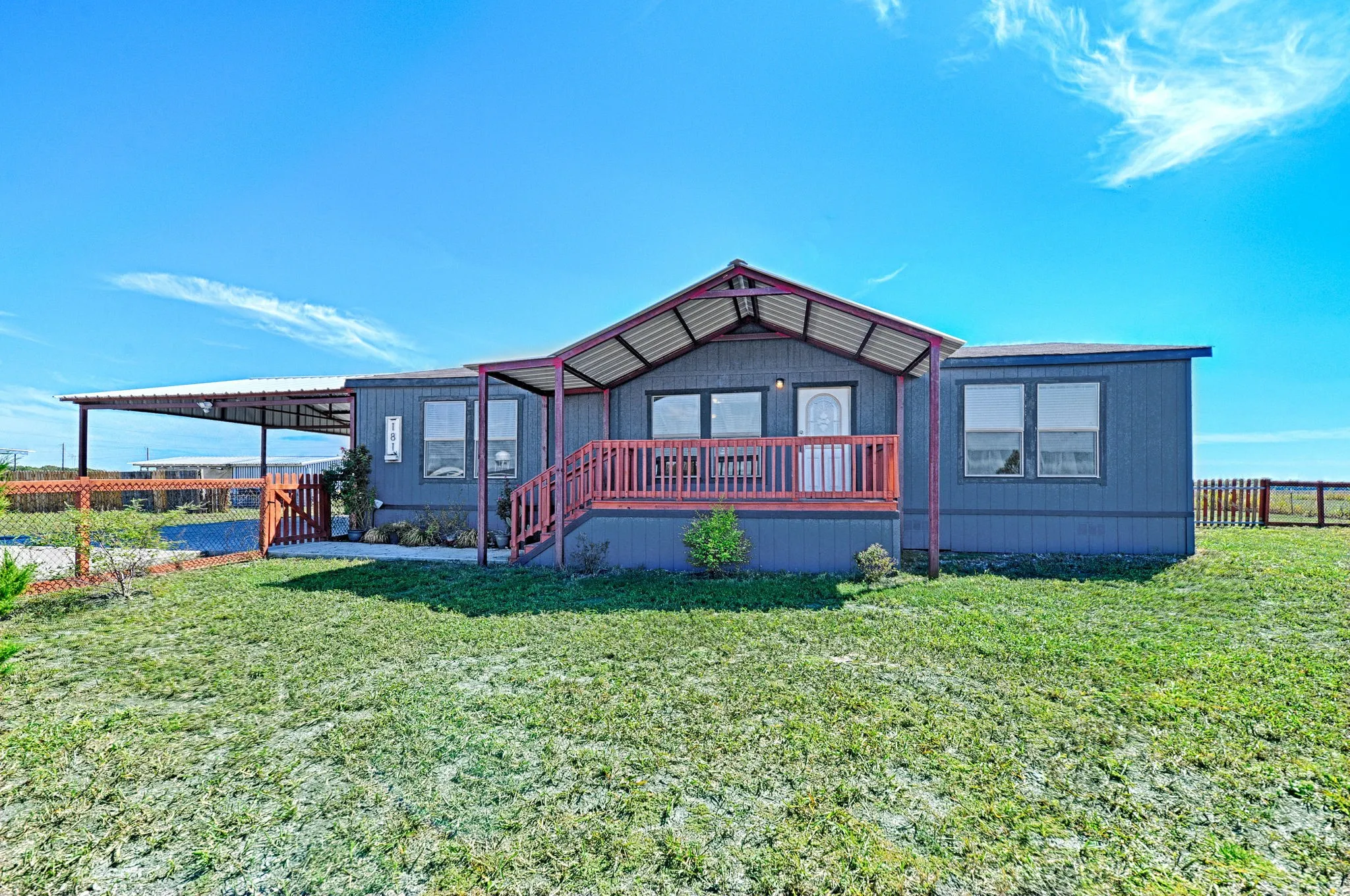 Mobile Home For Sale in Ellis County , 181 Cochise Drive, Ferris, Texas 75125, 3 Bedroom, 2 Bathroom, Garage spaces, 1,536 Sqft, built in 2023, mls#21408904, Real Estate Agent in Ferris, Homes For Sale in Ellis county, Homes For Sale in Ferris, Realtor in Ferris Texas, Real Estate Brokerage Independent Realty Texas, Luminita Cordes Realtor