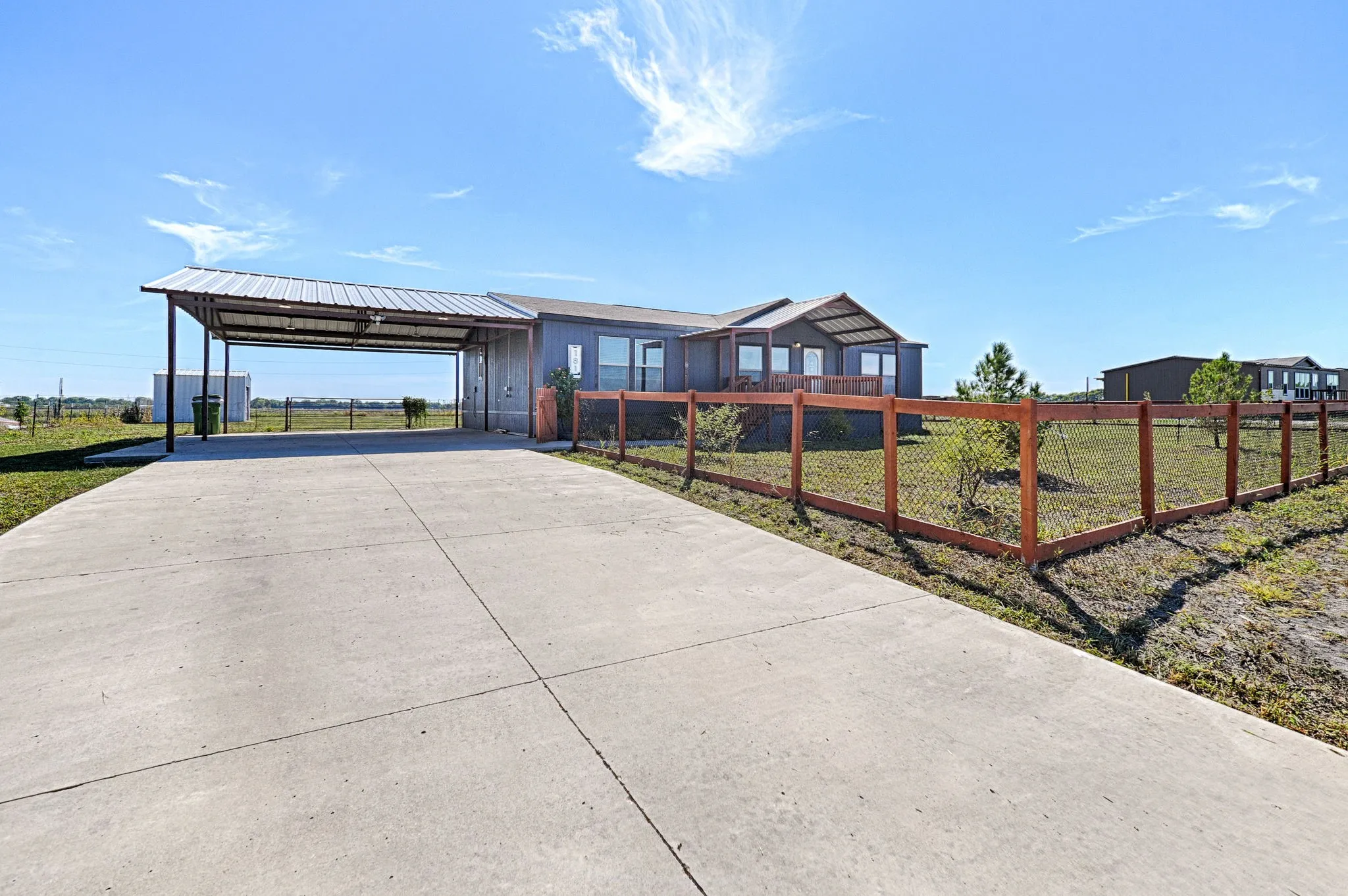 Mobile Home For Sale in Ellis County , 181 Cochise Drive, Ferris, Texas 75125, 3 Bedroom, 2 Bathroom, Garage spaces, 1,536 Sqft, built in 2023, mls#21408904, Real Estate Agent in Ferris, Homes For Sale in Ellis county, Homes For Sale in Ferris, Realtor in Ferris Texas, Real Estate Brokerage Independent Realty Texas, Luminita Cordes Realtor