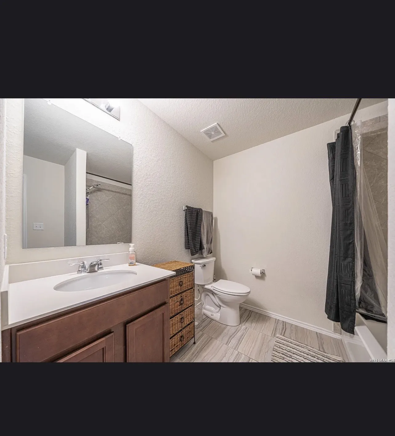 Single Family Residence For Sale in Bexar County , 11906 Longfellow, San Antonio, Texas 78254, 3 Bedroom, 3 Bathroom, 2 Garage spaces, 2,298 Sqft, built in 2020, mls#21407904, Real Estate Agent in San Antonio, Homes For Sale in Bexar county, Homes For Sale in San Antonio, Realtor in San Antonio Texas, Real Estate Brokerage Independent Realty Texas, Luminita Cordes Realtor