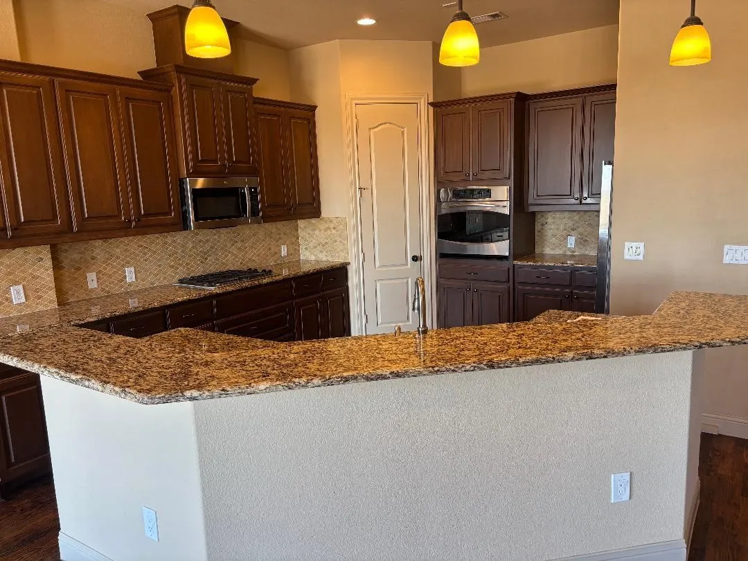 Townhouse For Sale in Dallas County , 563 Rockingham Drive, Irving, Texas 75063, 3 Bedroom, 3 Bathroom, 2 Garage spaces, 3,025 Sqft, built in 2010, mls#21409343, Real Estate Agent in Irving, Homes For Sale in Dallas county, Homes For Sale in Irving, Realtor in Irving Texas, Real Estate Brokerage Independent Realty Texas, Luminita Cordes Realtor