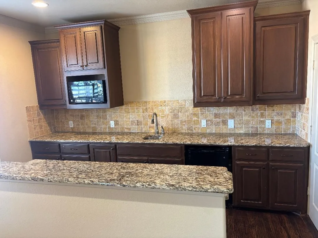 Townhouse For Sale in Dallas County , 563 Rockingham Drive, Irving, Texas 75063, 3 Bedroom, 3 Bathroom, 2 Garage spaces, 3,025 Sqft, built in 2010, mls#21409343, Real Estate Agent in Irving, Homes For Sale in Dallas county, Homes For Sale in Irving, Realtor in Irving Texas, Real Estate Brokerage Independent Realty Texas, Luminita Cordes Realtor