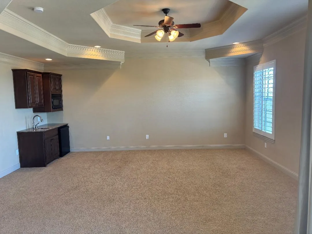 Townhouse For Sale in Dallas County , 563 Rockingham Drive, Irving, Texas 75063, 3 Bedroom, 3 Bathroom, 2 Garage spaces, 3,025 Sqft, built in 2010, mls#21409343, Real Estate Agent in Irving, Homes For Sale in Dallas county, Homes For Sale in Irving, Realtor in Irving Texas, Real Estate Brokerage Independent Realty Texas, Luminita Cordes Realtor