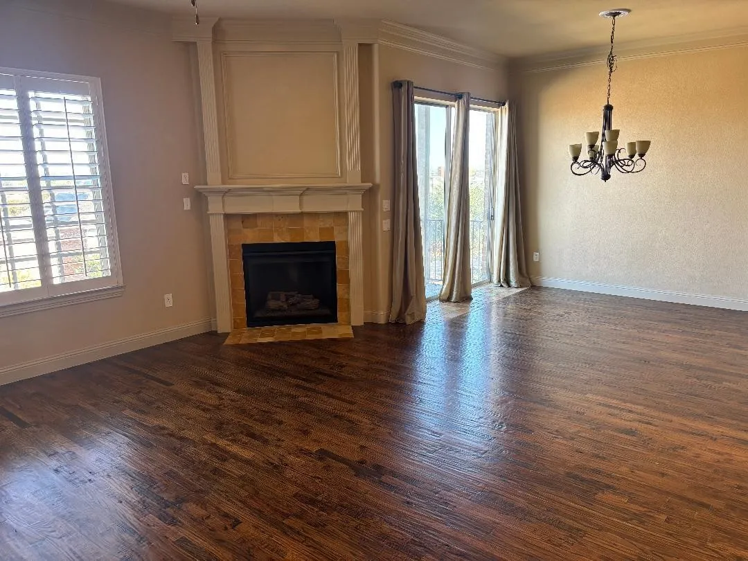 Townhouse For Sale in Dallas County , 563 Rockingham Drive, Irving, Texas 75063, 3 Bedroom, 3 Bathroom, 2 Garage spaces, 3,025 Sqft, built in 2010, mls#21409343, Real Estate Agent in Irving, Homes For Sale in Dallas county, Homes For Sale in Irving, Realtor in Irving Texas, Real Estate Brokerage Independent Realty Texas, Luminita Cordes Realtor