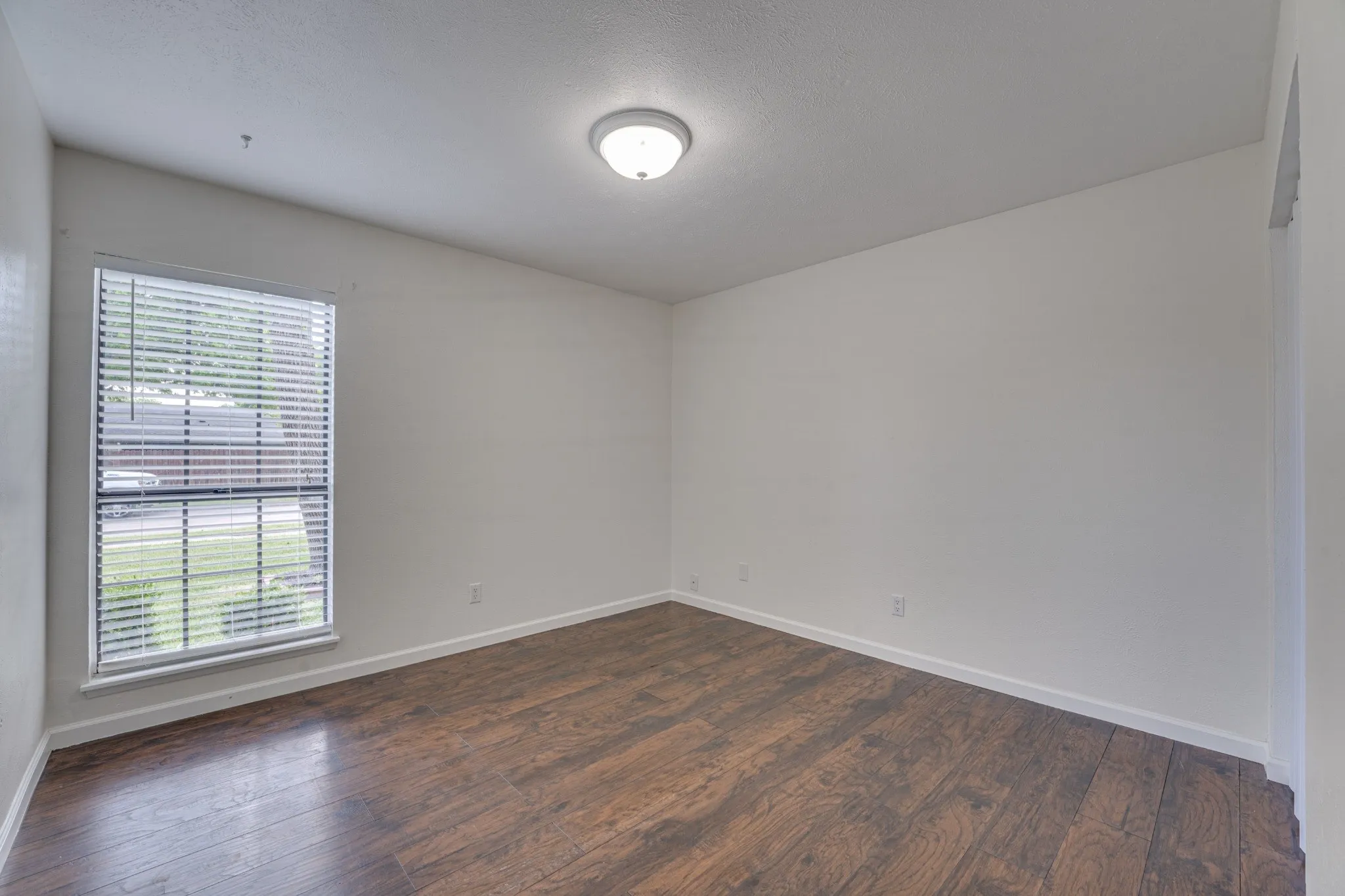 Single Family Residence For Sale in Dallas County , 3113 Powell Drive, Rowlett, Texas 75088, 4 Bedroom, 2 Bathroom, 2 Garage spaces, 2,100 Sqft, built in 1979, mls#21409344, Real Estate Agent in Rowlett, Homes For Sale in Dallas county, Homes For Sale in Rowlett, Realtor in Rowlett Texas, Real Estate Brokerage Independent Realty Texas, Luminita Cordes Realtor