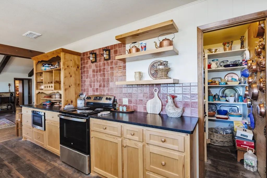 kitchen with walk-in pantry