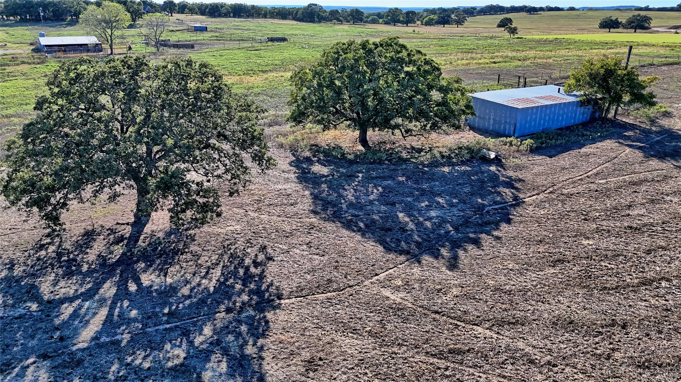 Single Family Residence For Sale in Montague County , 745 Winn Road, Bowie, Texas 76230, 3 Bedroom, 2 Bathroom, 2 Garage spaces, 2,377 Sqft, built in 1982, mls#21403573, Real Estate Agent in Bowie, Homes For Sale in Montague county, Homes For Sale in Bowie, Realtor in Bowie Texas, Real Estate Brokerage Independent Realty Texas, Luminita Cordes Realtor