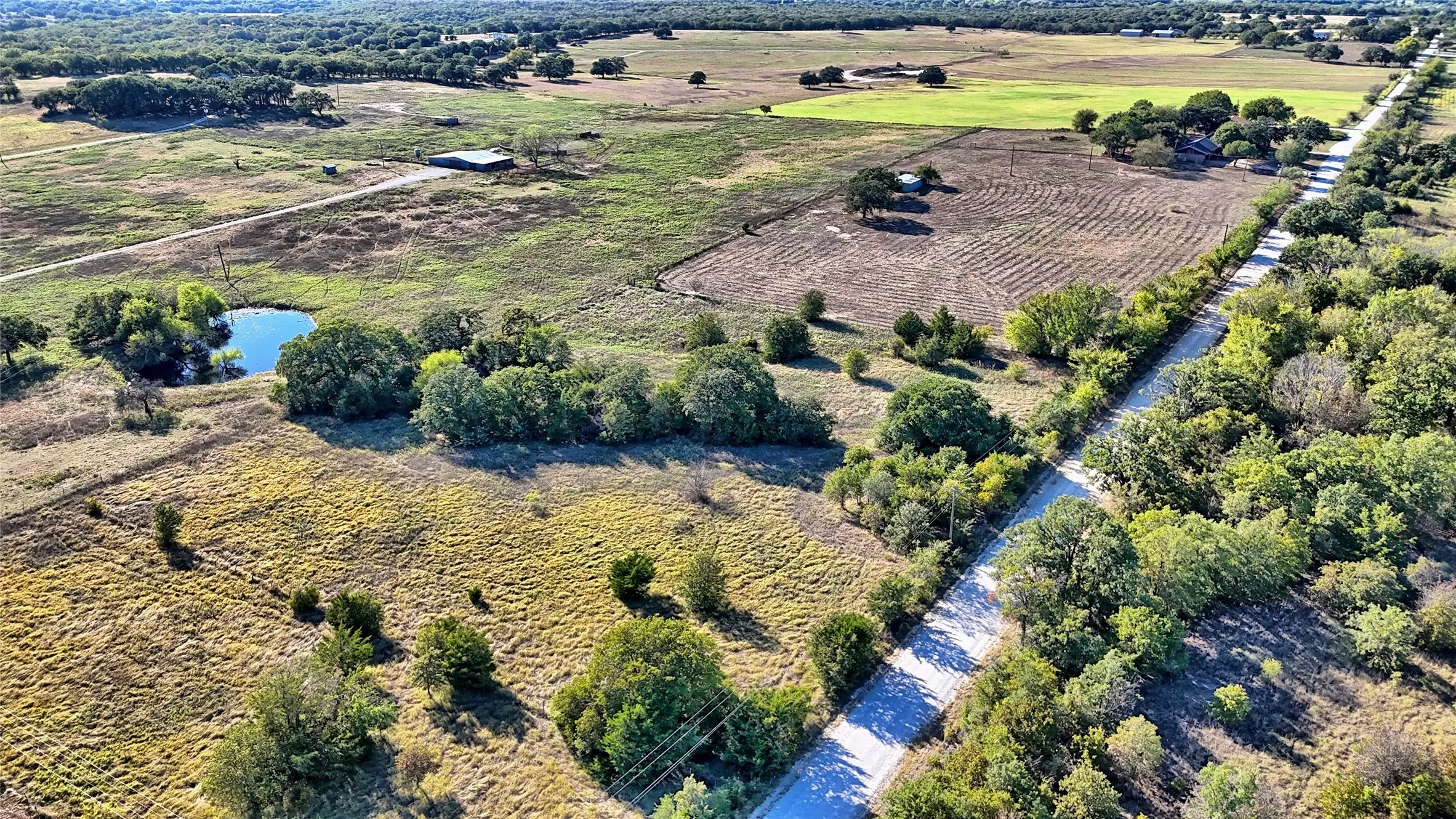 Single Family Residence For Sale in Montague County , 745 Winn Road, Bowie, Texas 76230, 3 Bedroom, 2 Bathroom, 2 Garage spaces, 2,377 Sqft, built in 1982, mls#21403573, Real Estate Agent in Bowie, Homes For Sale in Montague county, Homes For Sale in Bowie, Realtor in Bowie Texas, Real Estate Brokerage Independent Realty Texas, Luminita Cordes Realtor