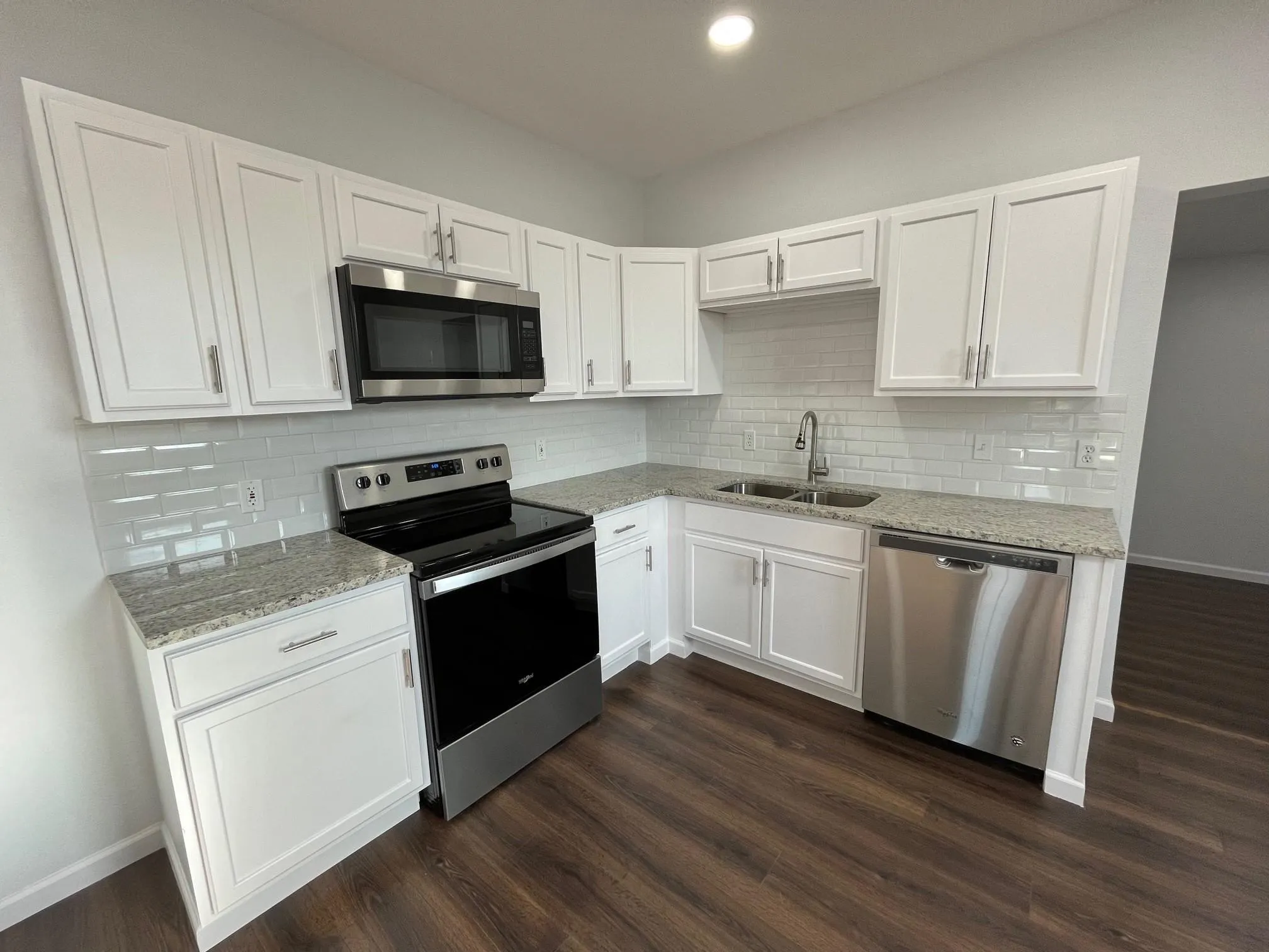 Single Family Residence For Sale in Tarrant County , 2900 Avenue J, Fort Worth, Texas 76105, 3 Bedroom, 1 Bathroom, Garage spaces, 1,150 Sqft, built in 1930, mls#21409349, Real Estate Agent in Fort Worth, Homes For Sale in Tarrant county, Homes For Sale in Fort Worth, Realtor in Fort Worth Texas, Real Estate Brokerage Independent Realty Texas, Luminita Cordes Realtor