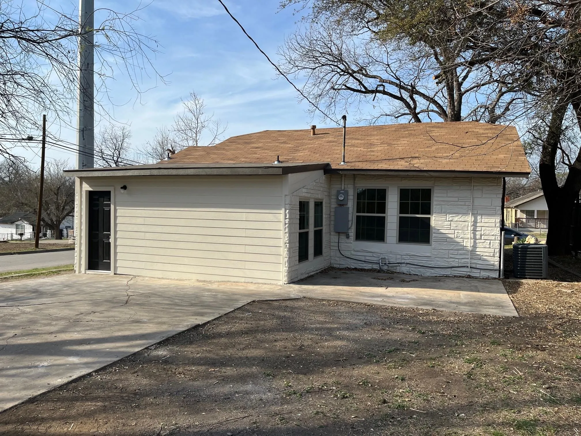 Single Family Residence For Sale in Tarrant County , 2900 Avenue J, Fort Worth, Texas 76105, 3 Bedroom, 1 Bathroom, Garage spaces, 1,150 Sqft, built in 1930, mls#21409349, Real Estate Agent in Fort Worth, Homes For Sale in Tarrant county, Homes For Sale in Fort Worth, Realtor in Fort Worth Texas, Real Estate Brokerage Independent Realty Texas, Luminita Cordes Realtor