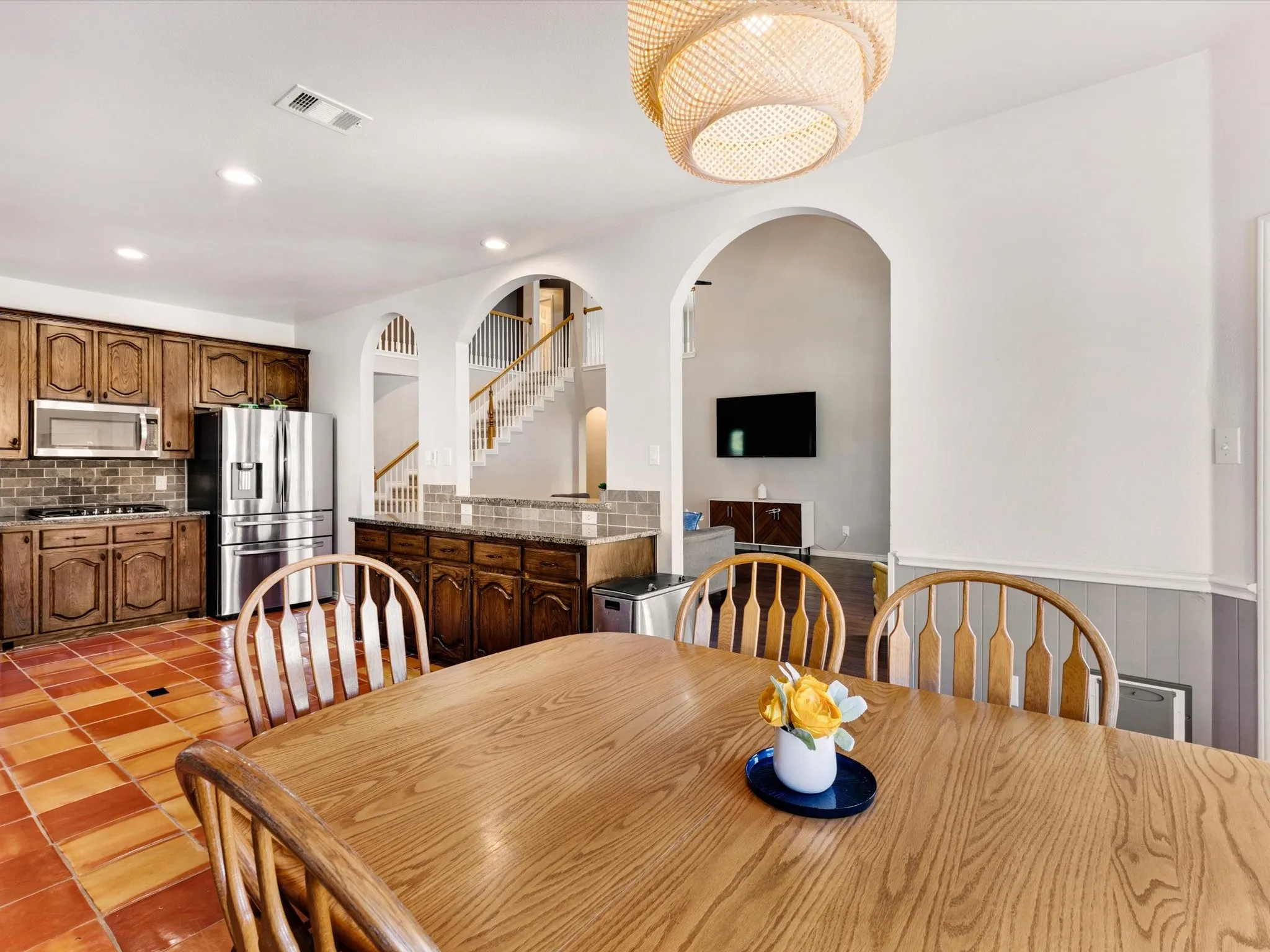 Single Family Residence For Sale in Collin County , 809 Stanford Drive, Murphy, Texas 75094, 5 Bedroom, 4 Bathroom, 2 Garage spaces, 3,801 Sqft, built in 2001, mls#21409112, Real Estate Agent in Murphy, Homes For Sale in Collin county, Homes For Sale in Murphy, Realtor in Murphy Texas, Real Estate Brokerage Independent Realty Texas, Luminita Cordes Realtor