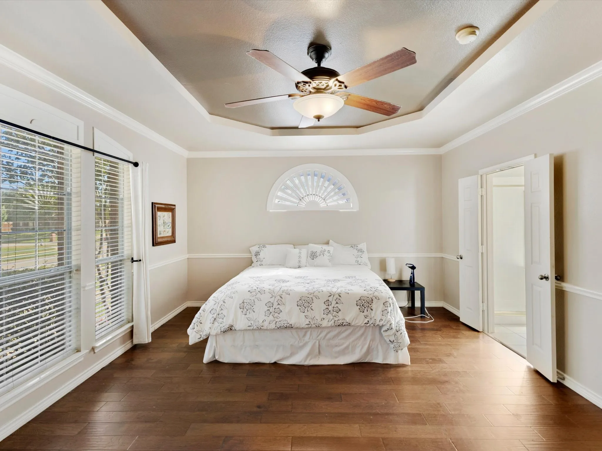 Single Family Residence For Sale in Collin County , 809 Stanford Drive, Murphy, Texas 75094, 5 Bedroom, 4 Bathroom, 2 Garage spaces, 3,801 Sqft, built in 2001, mls#21409112, Real Estate Agent in Murphy, Homes For Sale in Collin county, Homes For Sale in Murphy, Realtor in Murphy Texas, Real Estate Brokerage Independent Realty Texas, Luminita Cordes Realtor
