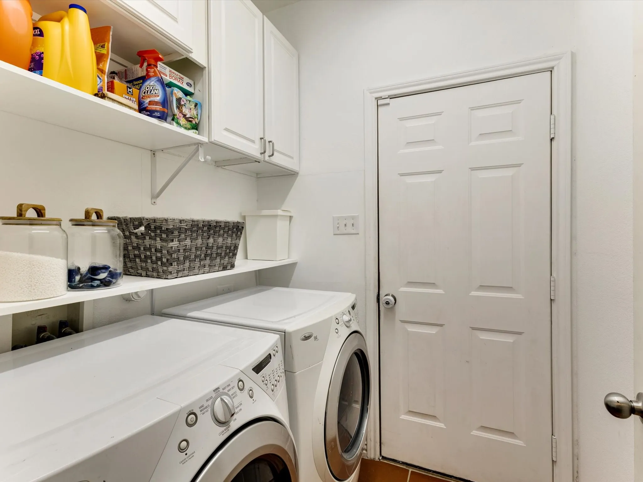 Single Family Residence For Sale in Collin County , 809 Stanford Drive, Murphy, Texas 75094, 5 Bedroom, 4 Bathroom, 2 Garage spaces, 3,801 Sqft, built in 2001, mls#21409112, Real Estate Agent in Murphy, Homes For Sale in Collin county, Homes For Sale in Murphy, Realtor in Murphy Texas, Real Estate Brokerage Independent Realty Texas, Luminita Cordes Realtor