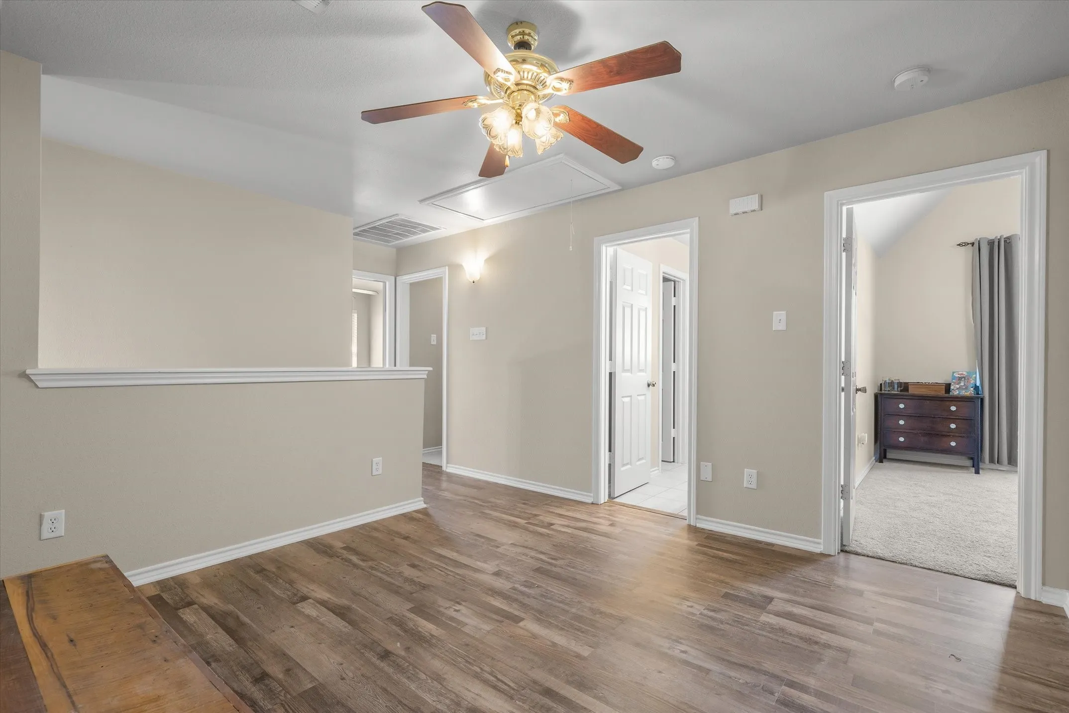 Single Family Residence For Sale in Van Zandt County , 4421 Etheridge Circle, Canton, Texas 75103, 3 Bedroom, 3 Bathroom, 2 Garage spaces, 2,325 Sqft, built in 2005, mls#21409149, Real Estate Agent in Canton, Homes For Sale in Van Zandt county, Homes For Sale in Canton, Realtor in Canton Texas, Real Estate Brokerage Independent Realty Texas, Luminita Cordes Realtor
