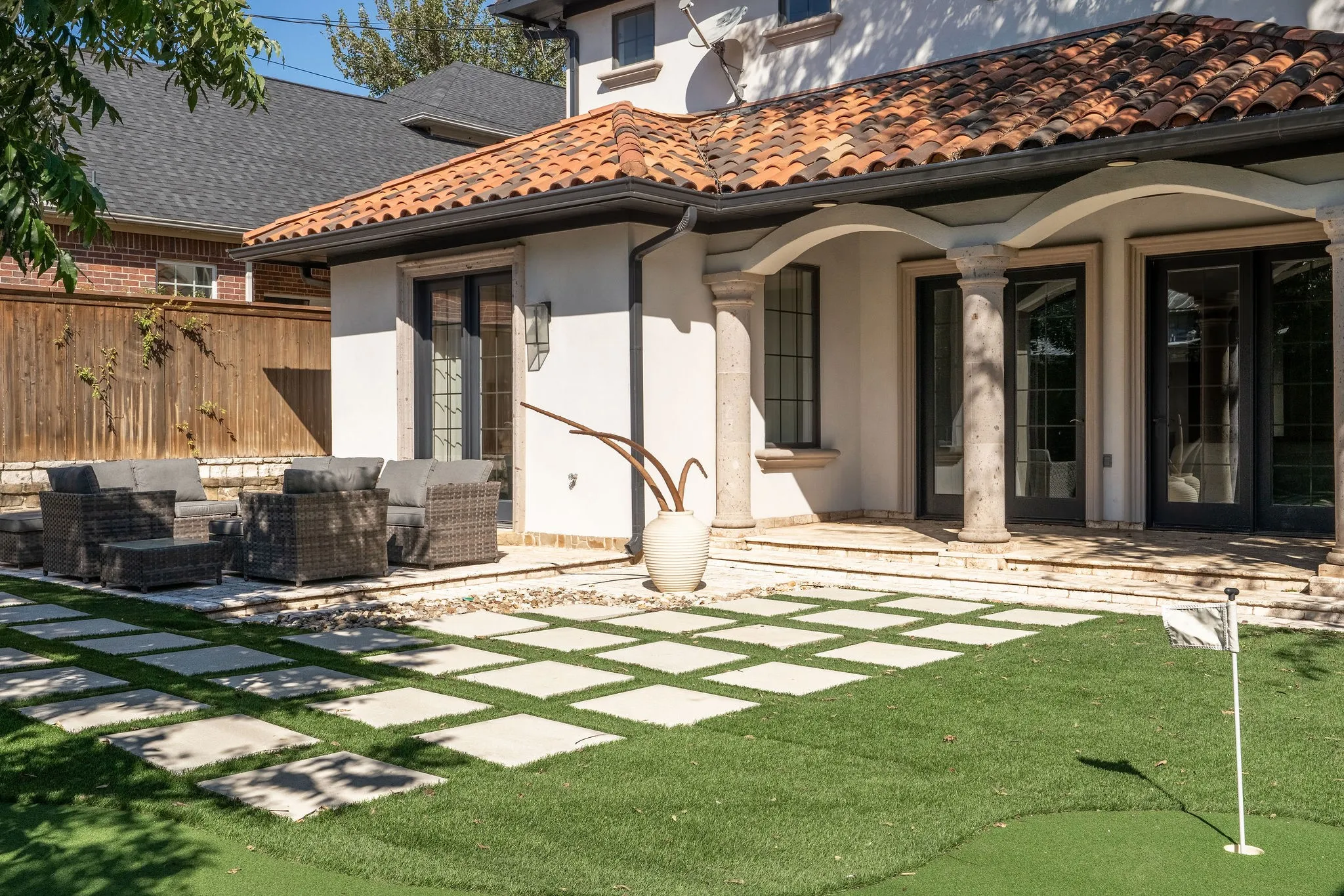 Single Family Residence For Rent in Tarrant County , 3705 W 5th Street, Fort Worth, Texas 76107, 5 Bedroom, 5 Bathroom, 2 Garage spaces, 4,670 Sqft, built in 2008, mls#21409347, Real Estate Agent in Fort Worth, Homes For Rent in Tarrant county, Homes For Rent in Fort Worth, Realtor in Fort Worth Texas, Real Estate Brokerage Independent Realty Texas, Luminita Cordes Realtor