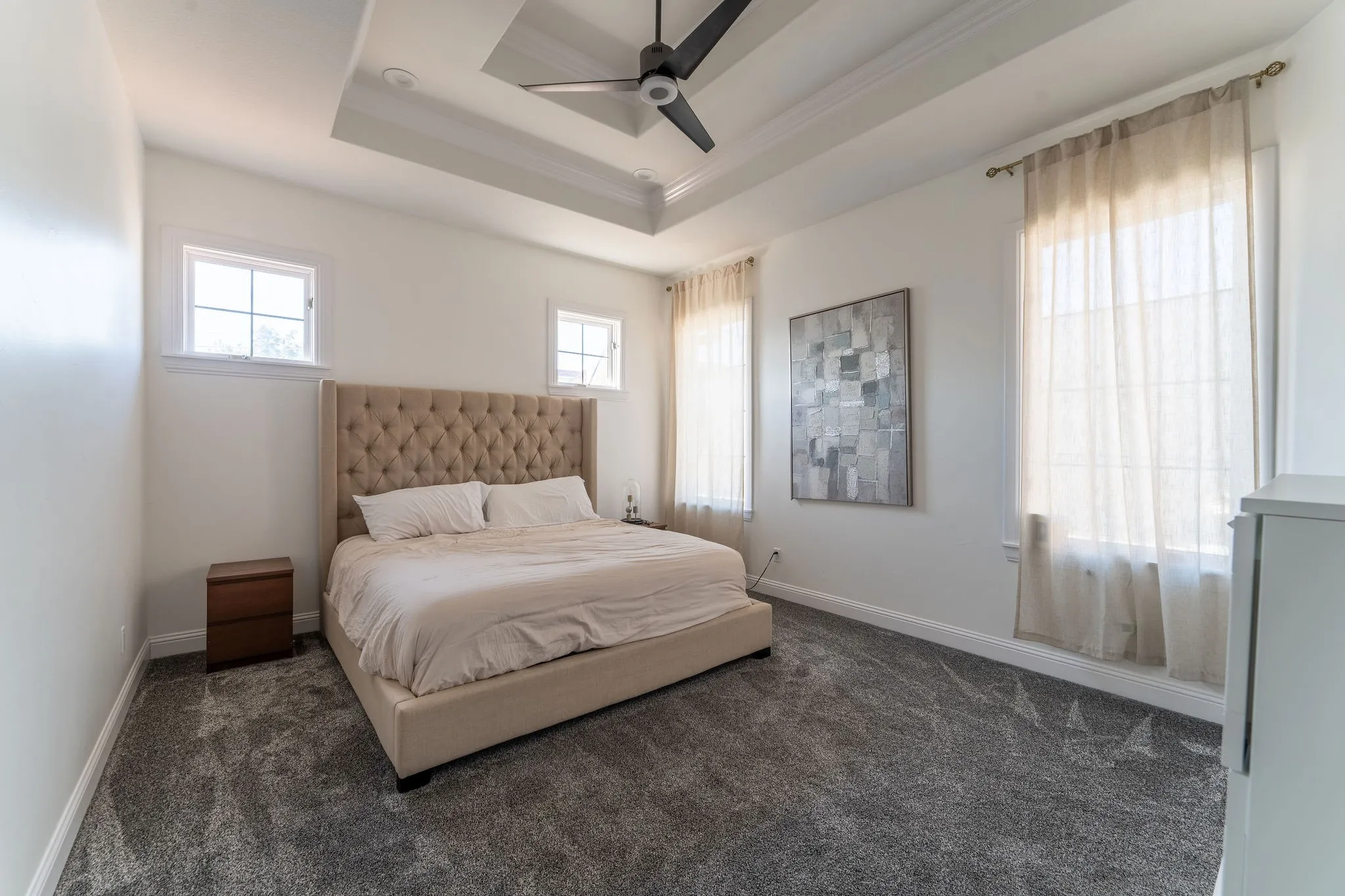 Single Family Residence For Rent in Tarrant County , 3705 W 5th Street, Fort Worth, Texas 76107, 5 Bedroom, 5 Bathroom, 2 Garage spaces, 4,670 Sqft, built in 2008, mls#21409347, Real Estate Agent in Fort Worth, Homes For Rent in Tarrant county, Homes For Rent in Fort Worth, Realtor in Fort Worth Texas, Real Estate Brokerage Independent Realty Texas, Luminita Cordes Realtor