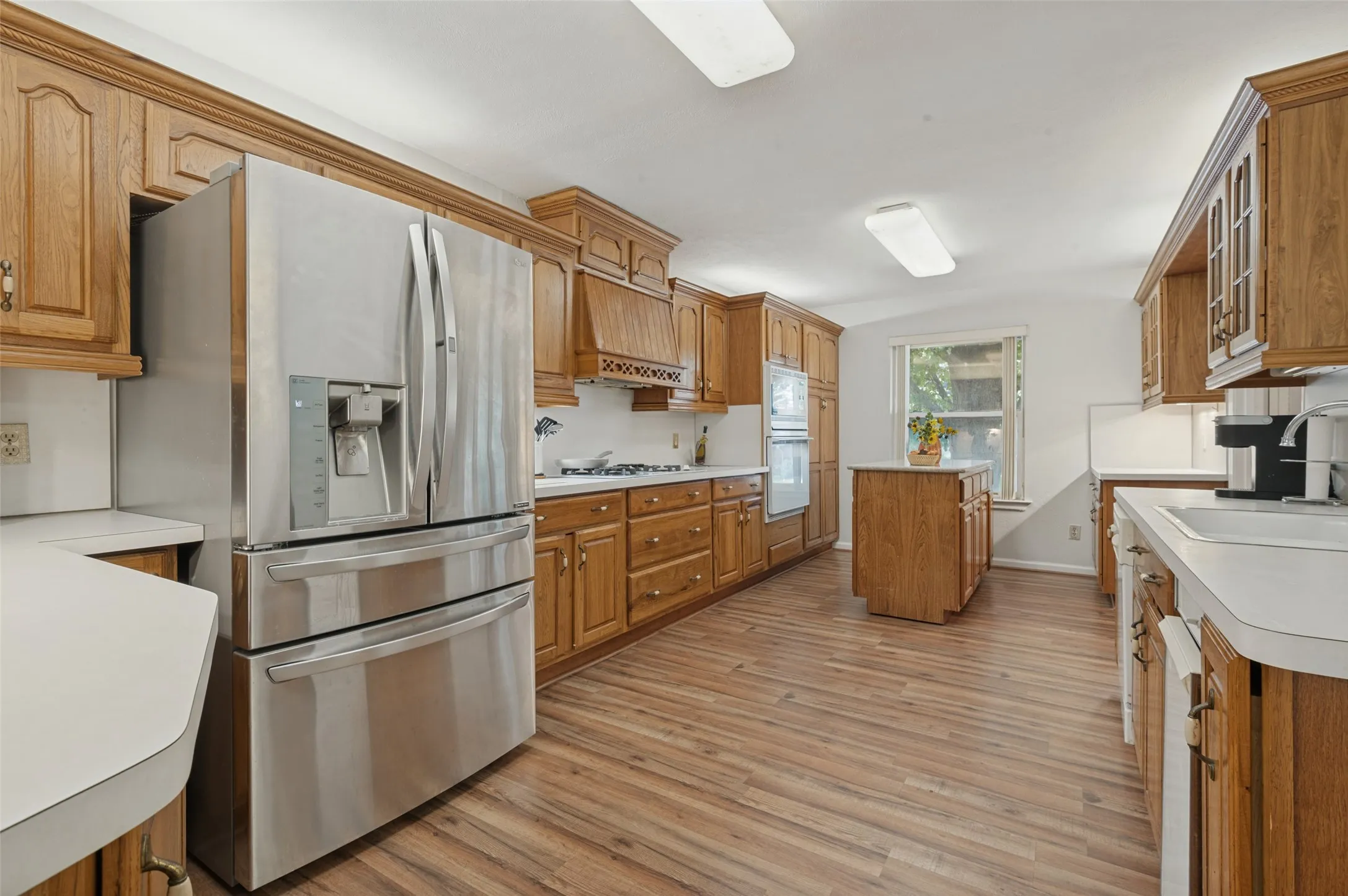 Single Family Residence For Sale in Dallas County , 3005 Coronado Street, Irving, Texas 75062, 4 Bedroom, 3 Bathroom, 2 Garage spaces, 2,228 Sqft, built in 1965, mls#21405031, Real Estate Agent in Irving, Homes For Sale in Dallas county, Homes For Sale in Irving, Realtor in Irving Texas, Real Estate Brokerage Independent Realty Texas, Luminita Cordes Realtor