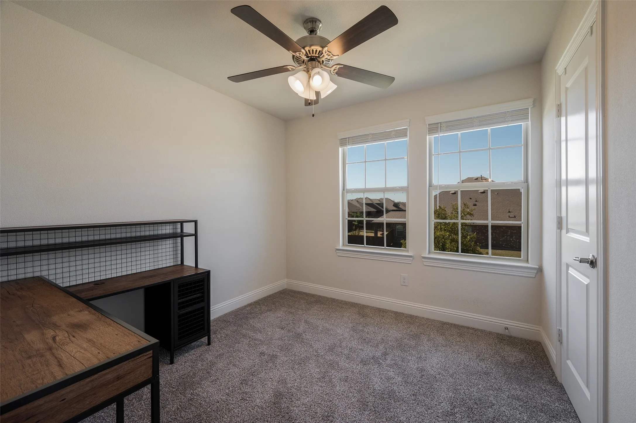 Single Family Residence For Sale in Denton County , 3216 Quartz Road, Aubrey, Texas 76227, 4 Bedroom, 3 Bathroom, 2 Garage spaces, 2,188 Sqft, built in 2021, mls#21407556, Real Estate Agent in Aubrey, Homes For Sale in Denton county, Homes For Sale in Aubrey, Realtor in Aubrey Texas, Real Estate Brokerage Independent Realty Texas, Luminita Cordes Realtor