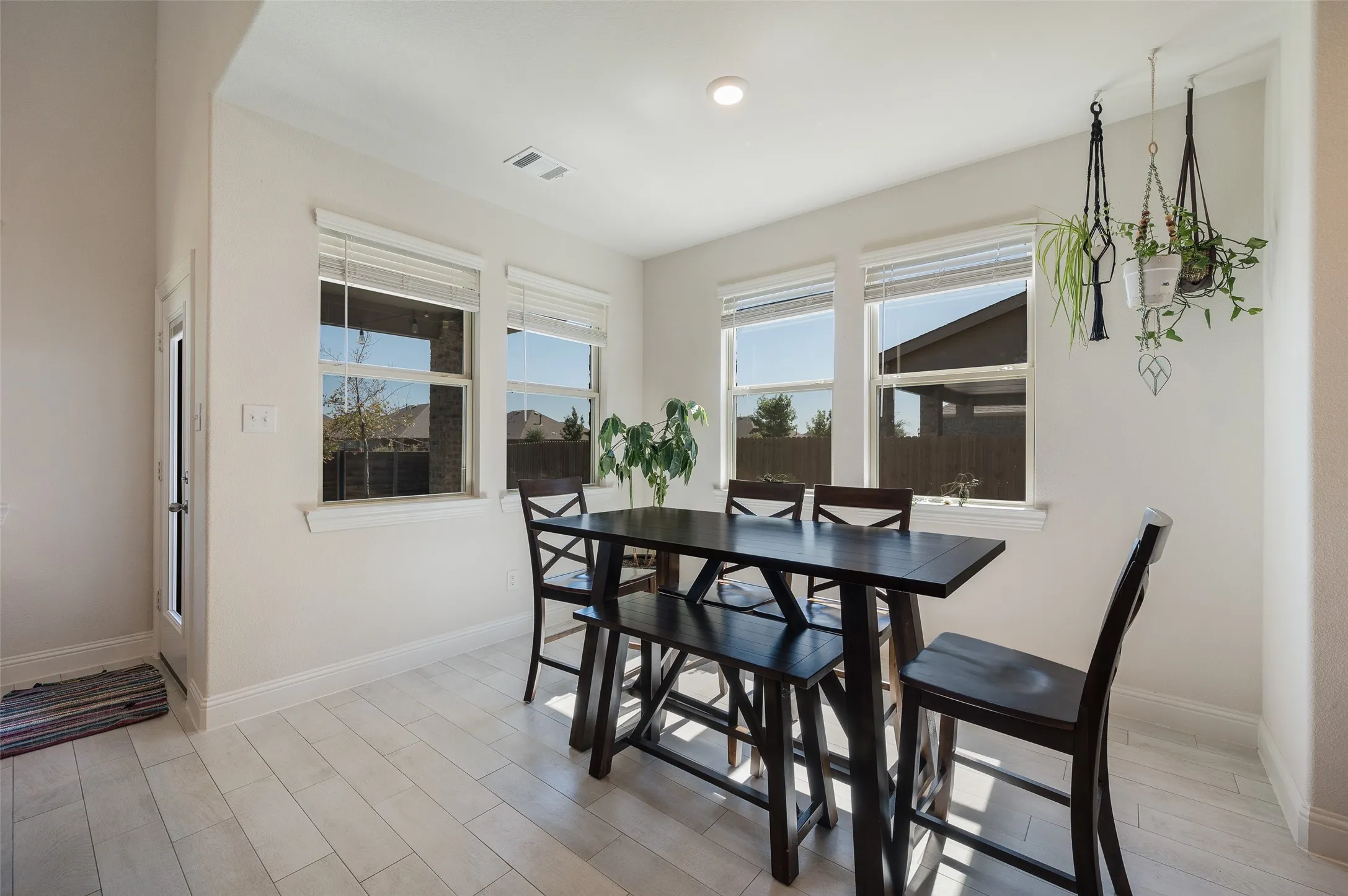 Single Family Residence For Sale in Denton County , 3216 Quartz Road, Aubrey, Texas 76227, 4 Bedroom, 3 Bathroom, 2 Garage spaces, 2,188 Sqft, built in 2021, mls#21407556, Real Estate Agent in Aubrey, Homes For Sale in Denton county, Homes For Sale in Aubrey, Realtor in Aubrey Texas, Real Estate Brokerage Independent Realty Texas, Luminita Cordes Realtor