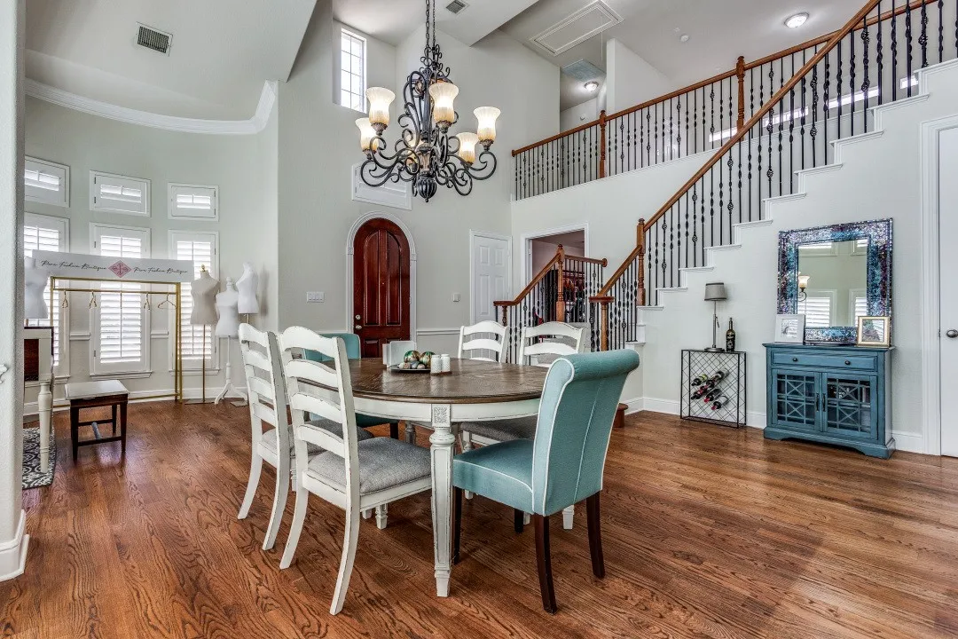Single Family Residence For Sale in Denton County , 6909 Medallion Drive, Plano, Texas 75024, 4 Bedroom, 4 Bathroom, 3 Garage spaces, 3,886 Sqft, built in 2004, mls#21409371, Real Estate Agent in Plano, Homes For Sale in Denton county, Homes For Sale in Plano, Realtor in Plano Texas, Real Estate Brokerage Independent Realty Texas, Luminita Cordes Realtor