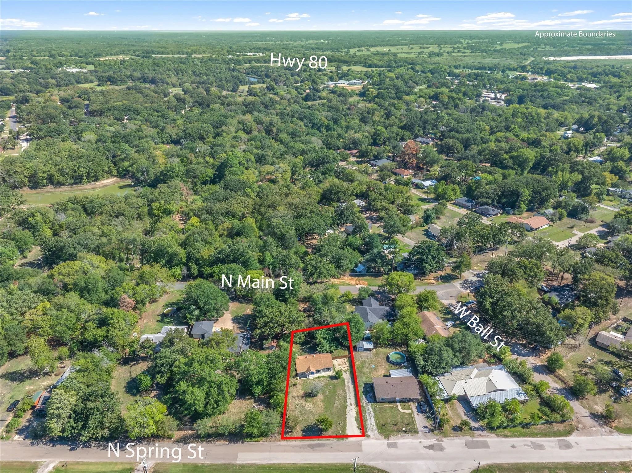 Single Family Residence For Sale in Van Zandt County , 1208 N Spring Street, Grand Saline, Texas 75140, 2 Bedroom, 2 Bathroom, Garage spaces, 936 Sqft, built in 1940, mls#21409358, Real Estate Agent in Grand Saline, Homes For Sale in Van Zandt county, Homes For Sale in Grand Saline, Realtor in Grand Saline Texas, Real Estate Brokerage Independent Realty Texas, Luminita Cordes Realtor