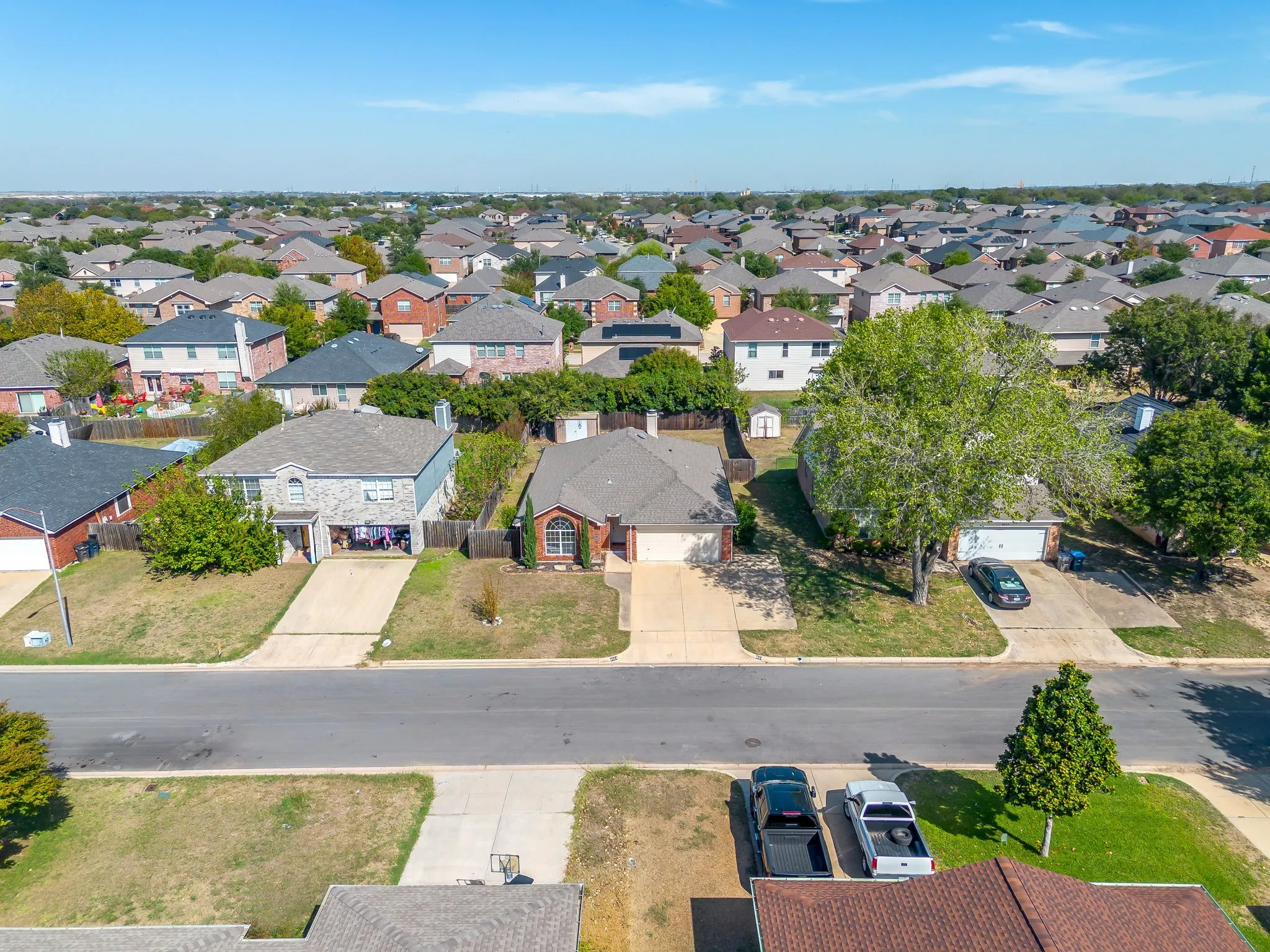 Single Family Residence For Sale in Tarrant County , 5024 Prairie Creek Trail, Fort Worth, Texas 76179, 3 Bedroom, 2 Bathroom, 2 Garage spaces, 1,540 Sqft, built in 1993, mls#21409359, Real Estate Agent in Fort Worth, Homes For Sale in Tarrant county, Homes For Sale in Fort Worth, Realtor in Fort Worth Texas, Real Estate Brokerage Independent Realty Texas, Luminita Cordes Realtor
