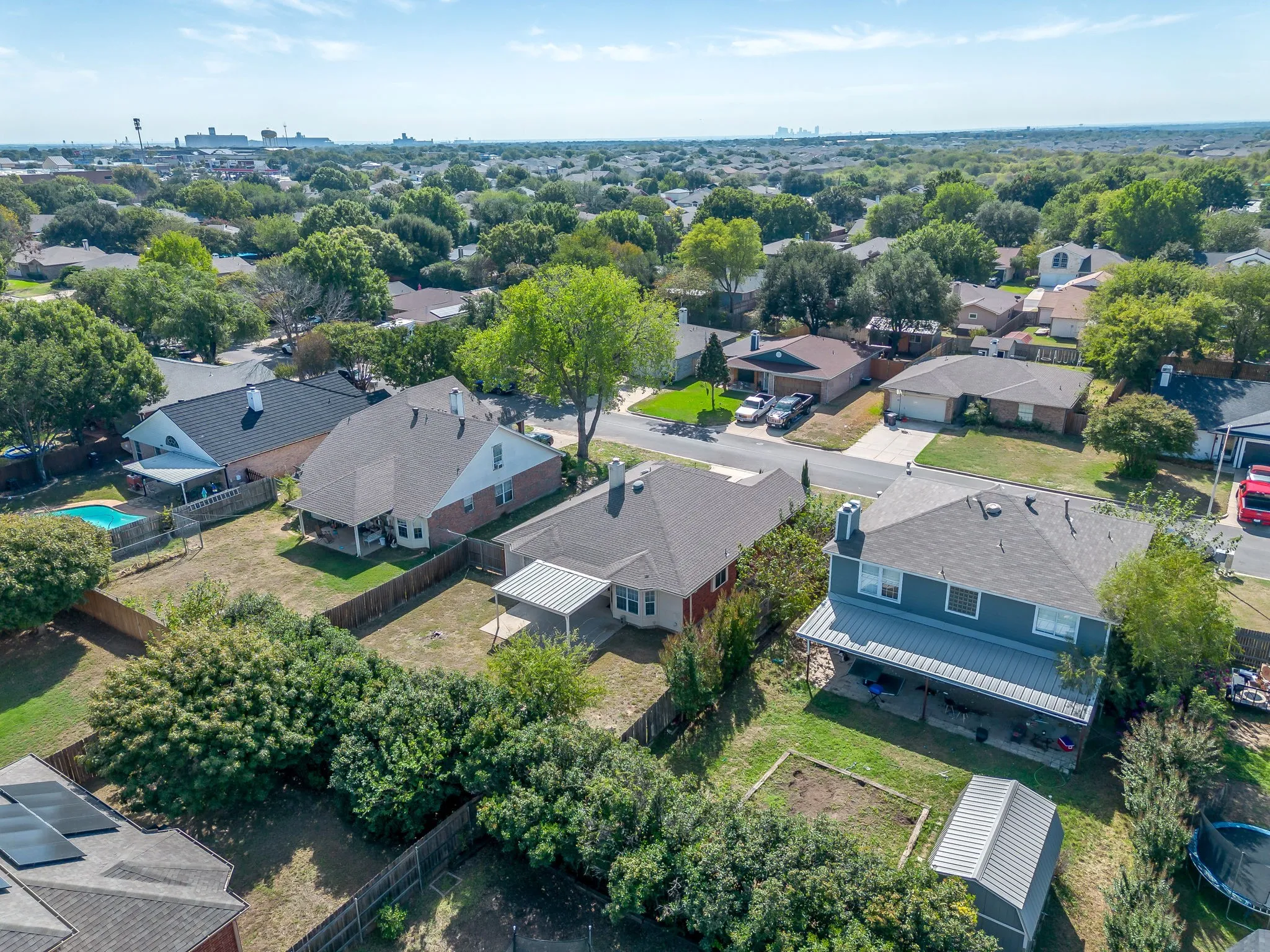Single Family Residence For Sale in Tarrant County , 5024 Prairie Creek Trail, Fort Worth, Texas 76179, 3 Bedroom, 2 Bathroom, 2 Garage spaces, 1,540 Sqft, built in 1993, mls#21409359, Real Estate Agent in Fort Worth, Homes For Sale in Tarrant county, Homes For Sale in Fort Worth, Realtor in Fort Worth Texas, Real Estate Brokerage Independent Realty Texas, Luminita Cordes Realtor