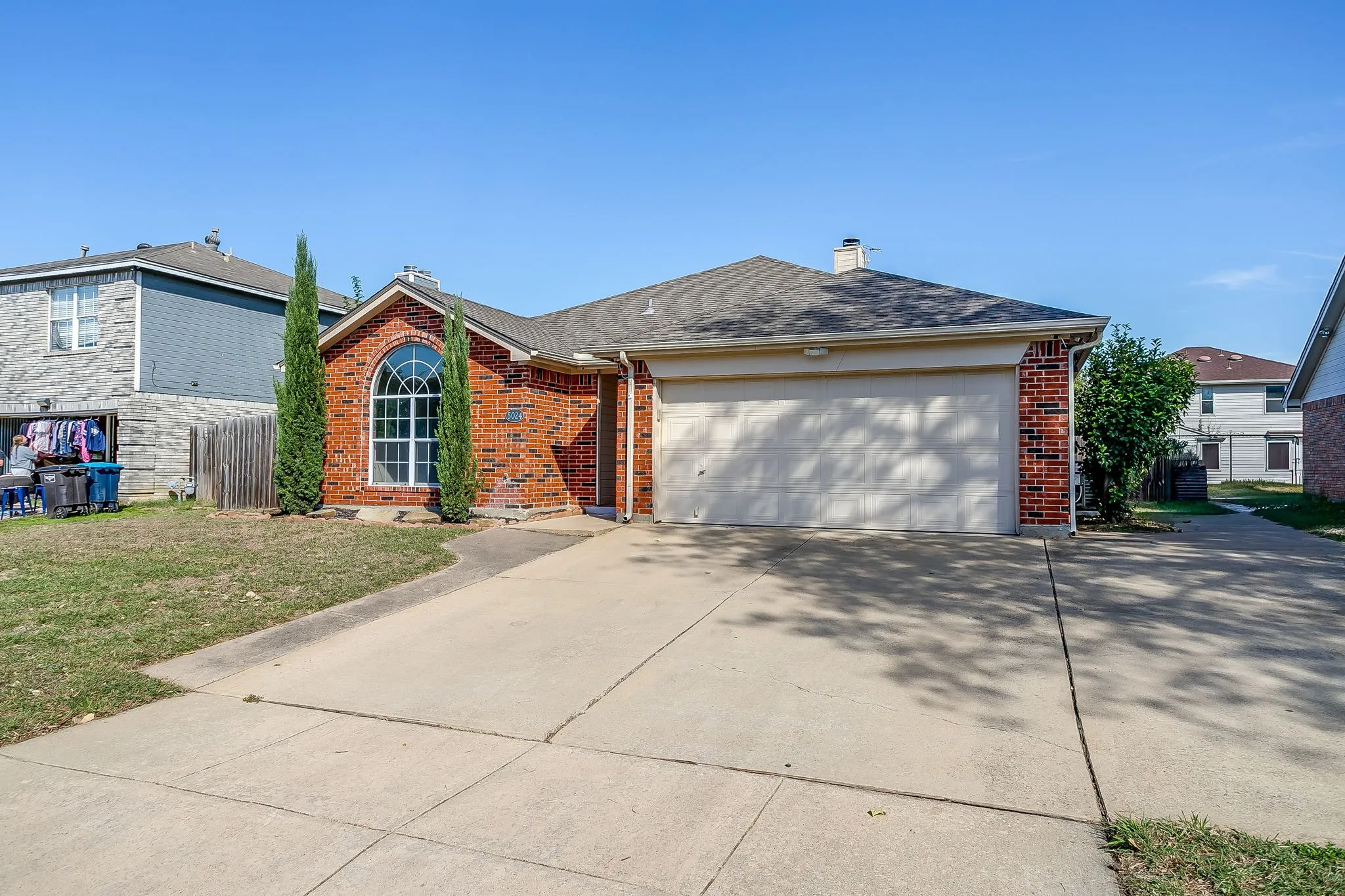 Single Family Residence For Sale in Tarrant County , 5024 Prairie Creek Trail, Fort Worth, Texas 76179, 3 Bedroom, 2 Bathroom, 2 Garage spaces, 1,540 Sqft, built in 1993, mls#21409359, Real Estate Agent in Fort Worth, Homes For Sale in Tarrant county, Homes For Sale in Fort Worth, Realtor in Fort Worth Texas, Real Estate Brokerage Independent Realty Texas, Luminita Cordes Realtor