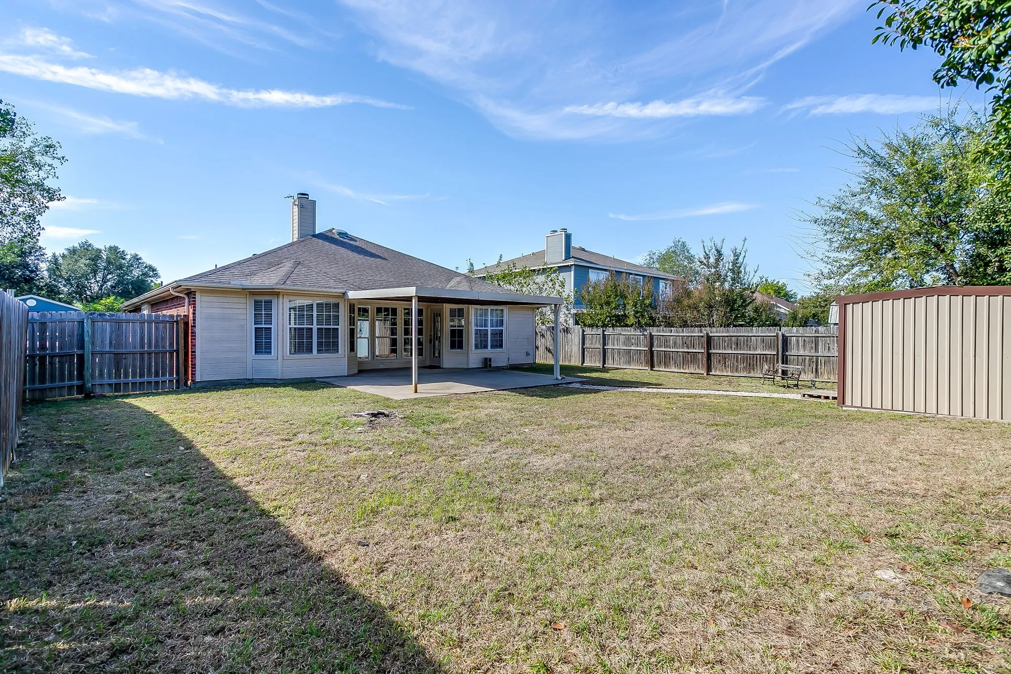 Single Family Residence For Sale in Tarrant County , 5024 Prairie Creek Trail, Fort Worth, Texas 76179, 3 Bedroom, 2 Bathroom, 2 Garage spaces, 1,540 Sqft, built in 1993, mls#21409359, Real Estate Agent in Fort Worth, Homes For Sale in Tarrant county, Homes For Sale in Fort Worth, Realtor in Fort Worth Texas, Real Estate Brokerage Independent Realty Texas, Luminita Cordes Realtor