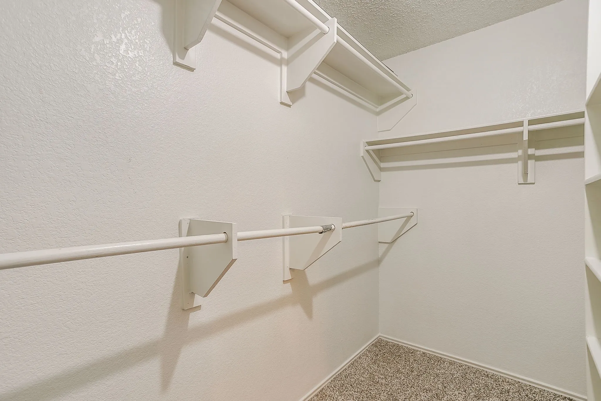 Single Family Residence For Sale in Tarrant County , 5024 Prairie Creek Trail, Fort Worth, Texas 76179, 3 Bedroom, 2 Bathroom, 2 Garage spaces, 1,540 Sqft, built in 1993, mls#21409359, Real Estate Agent in Fort Worth, Homes For Sale in Tarrant county, Homes For Sale in Fort Worth, Realtor in Fort Worth Texas, Real Estate Brokerage Independent Realty Texas, Luminita Cordes Realtor