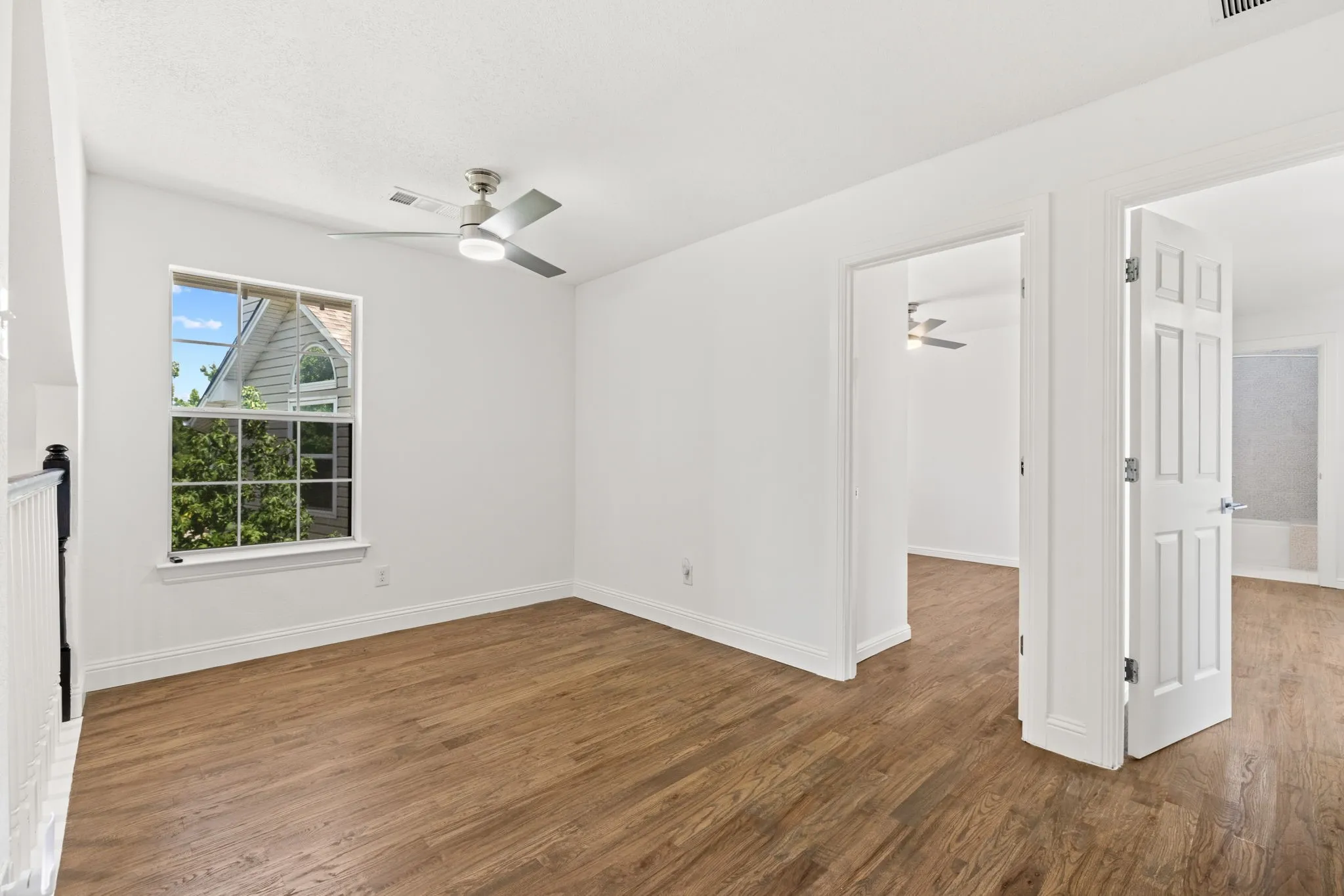 Single Family Residence For Rent in Dallas County , 9418 Blue Jay Way, Irving, Texas 75063, 3 Bedroom, 3 Bathroom, 2 Garage spaces, 1,853 Sqft, built in 1989, mls#21409204, Real Estate Agent in Irving, Homes For Rent in Dallas county, Homes For Rent in Irving, Realtor in Irving Texas, Real Estate Brokerage Independent Realty Texas, Luminita Cordes Realtor
