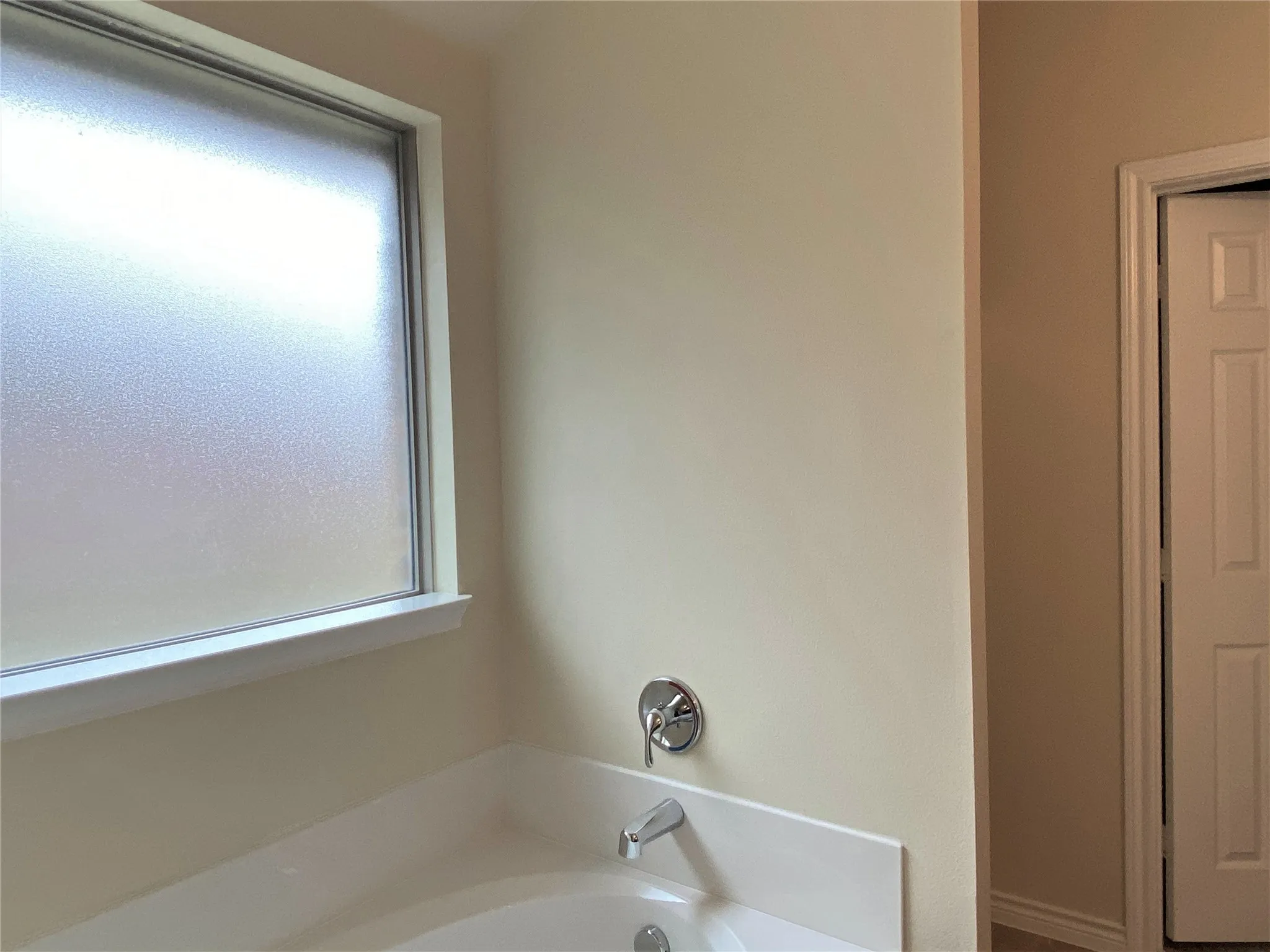 Single Family Residence For Rent in Denton County , 247 Pine Crest Drive, Justin, Texas 76247, 3 Bedroom, 2 Bathroom, 2 Garage spaces, 1,512 Sqft, built in 2012, mls#21409345, Real Estate Agent in Justin, Homes For Rent in Denton county, Homes For Rent in Justin, Realtor in Justin Texas, Real Estate Brokerage Independent Realty Texas, Luminita Cordes Realtor