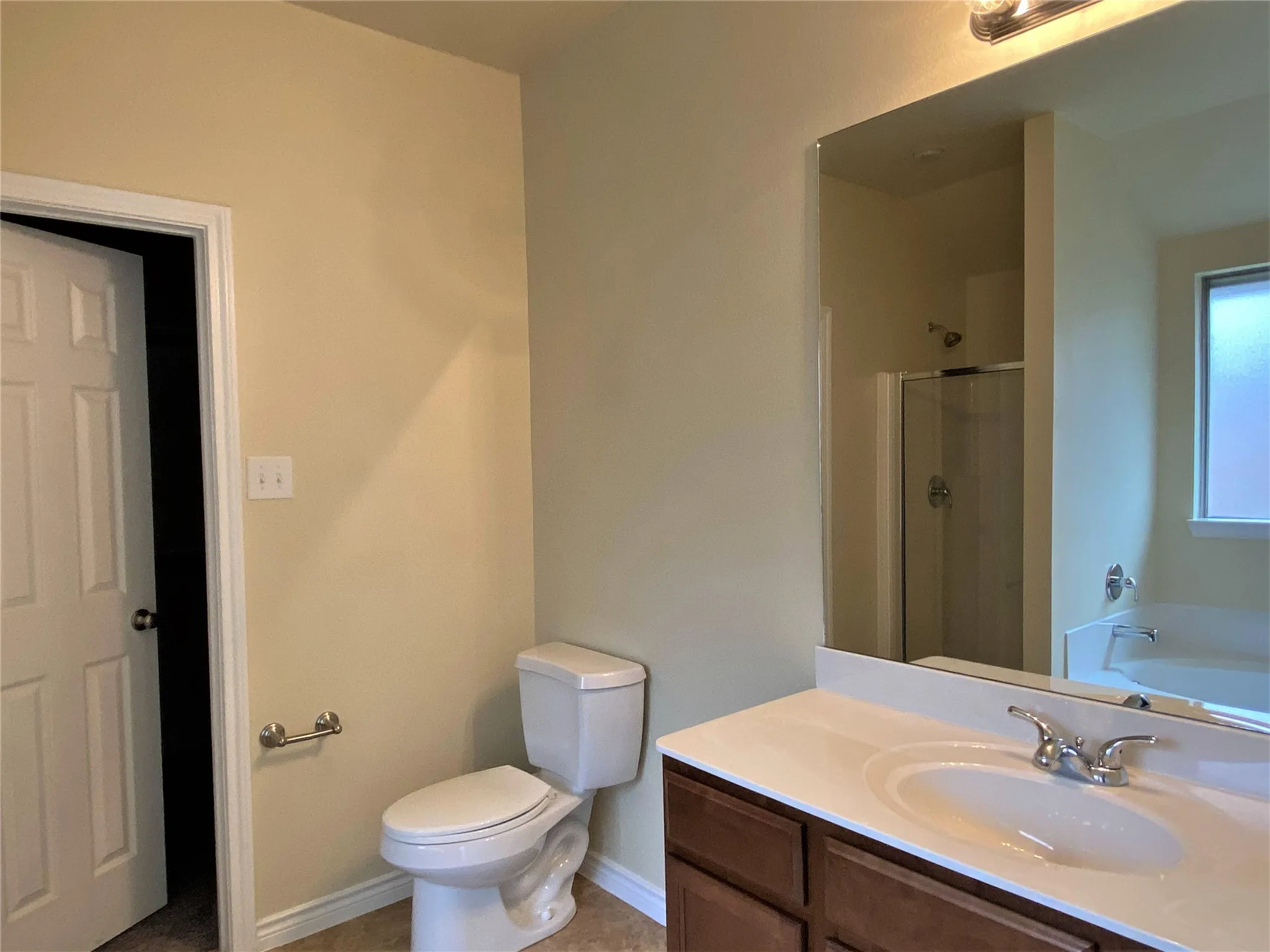 Single Family Residence For Rent in Denton County , 247 Pine Crest Drive, Justin, Texas 76247, 3 Bedroom, 2 Bathroom, 2 Garage spaces, 1,512 Sqft, built in 2012, mls#21409345, Real Estate Agent in Justin, Homes For Rent in Denton county, Homes For Rent in Justin, Realtor in Justin Texas, Real Estate Brokerage Independent Realty Texas, Luminita Cordes Realtor
