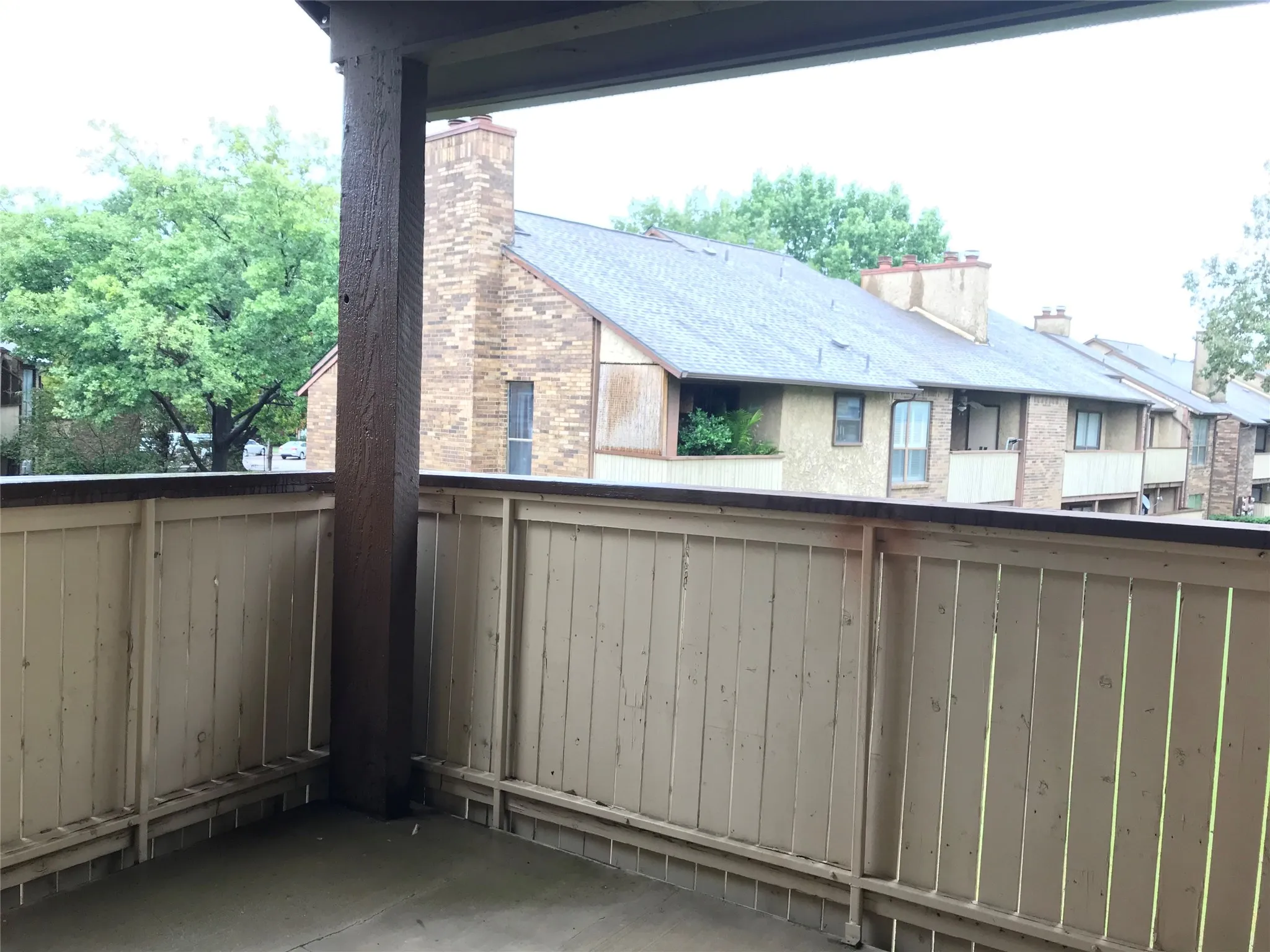 Condominium For Rent in Tarrant County , 1101 Calico Lane 1420, Arlington, Texas 76011, 1 Bedroom, 1 Bathroom, Garage spaces, 792 Sqft, built in 1981, mls#21409373, Real Estate Agent in Arlington, Homes For Rent in Tarrant county, Homes For Rent in Arlington, Realtor in Arlington Texas, Real Estate Brokerage Independent Realty Texas, Luminita Cordes Realtor