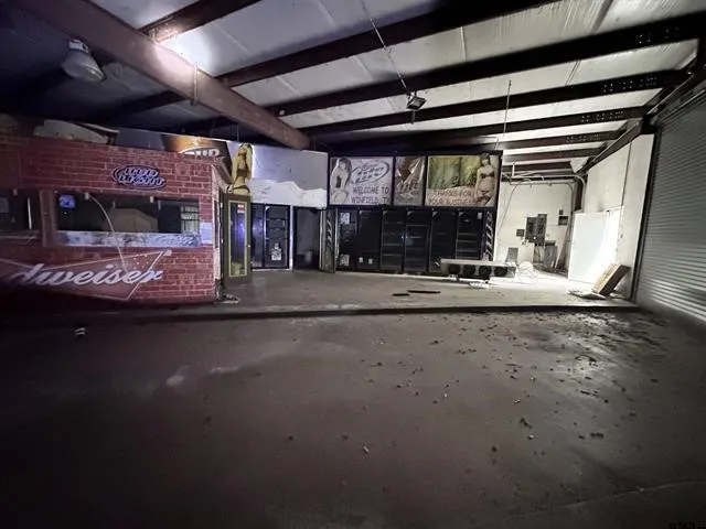 Warehouse For Sale in Titus County , 8299 W US Highway 67, Winfield, Texas 75455, 0, 0, Garage spaces, 0 Sqft, built in 2008, mls#21409364, Real Estate Agent in Winfield, Homes For Sale in Titus county, Homes For Sale in Winfield, Realtor in Winfield Texas, Real Estate Brokerage Independent Realty Texas, Luminita Cordes Realtor