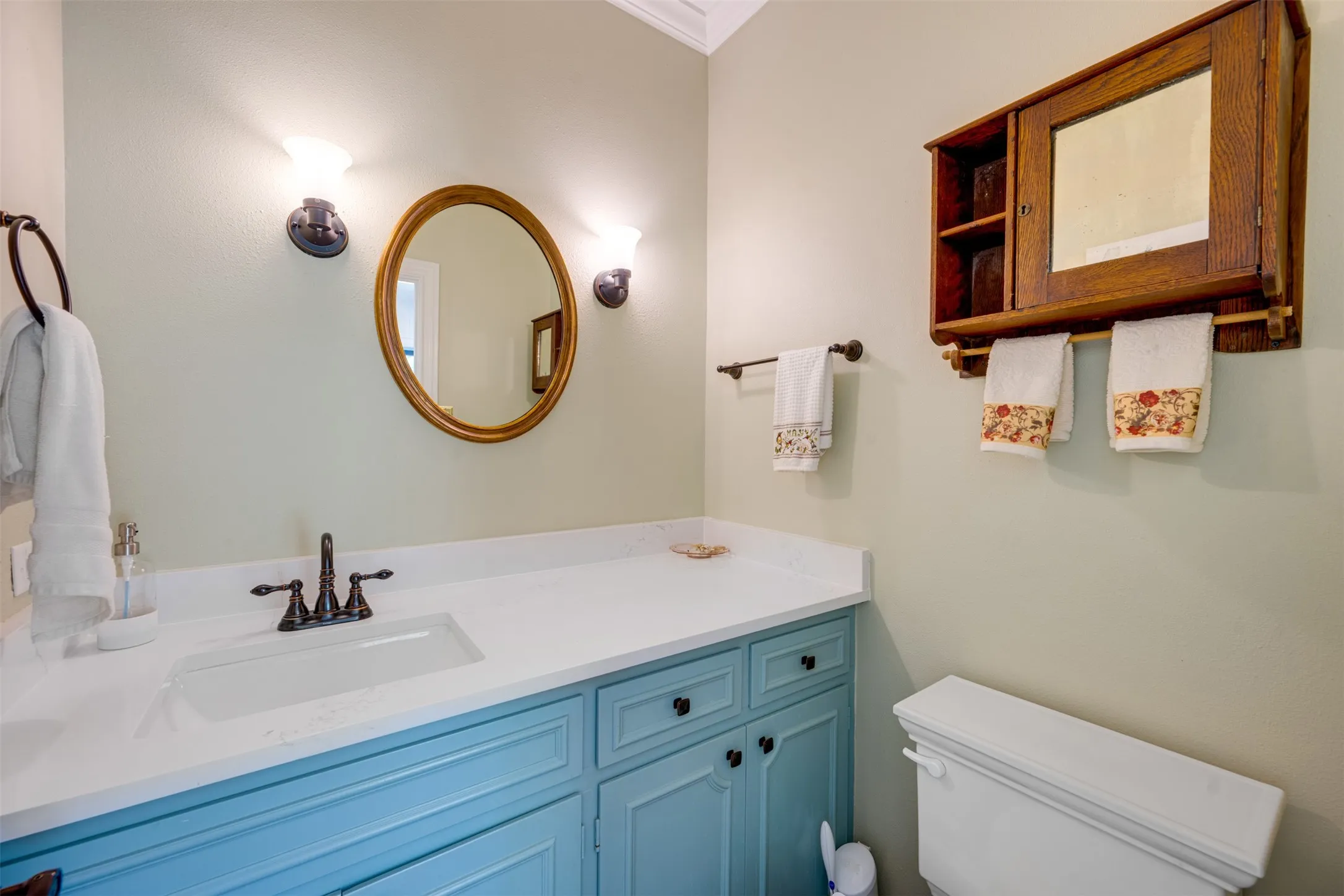 Single Family Residence For Sale in Anderson County , 603 Glenwood Dr, Palestine, Texas 75801, 3 Bedroom, 3 Bathroom, 2 Garage spaces, 3,068 Sqft, built in 1970, mls#21409365, Real Estate Agent in Palestine, Homes For Sale in Anderson county, Homes For Sale in Palestine, Realtor in Palestine Texas, Real Estate Brokerage Independent Realty Texas, Luminita Cordes Realtor
