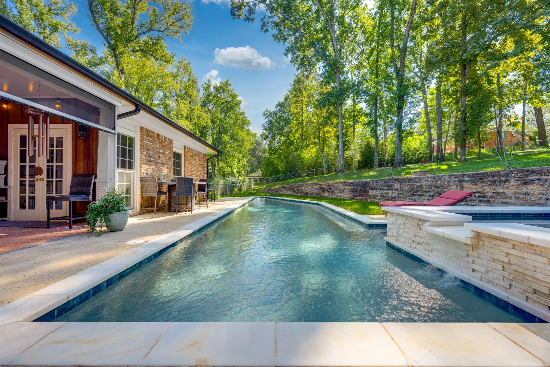 Single Family Residence For Sale in Anderson County , 603 Glenwood Dr, Palestine, Texas 75801, 3 Bedroom, 3 Bathroom, 2 Garage spaces, 3,068 Sqft, built in 1970, mls#21409365, Real Estate Agent in Palestine, Homes For Sale in Anderson county, Homes For Sale in Palestine, Realtor in Palestine Texas, Real Estate Brokerage Independent Realty Texas, Luminita Cordes Realtor