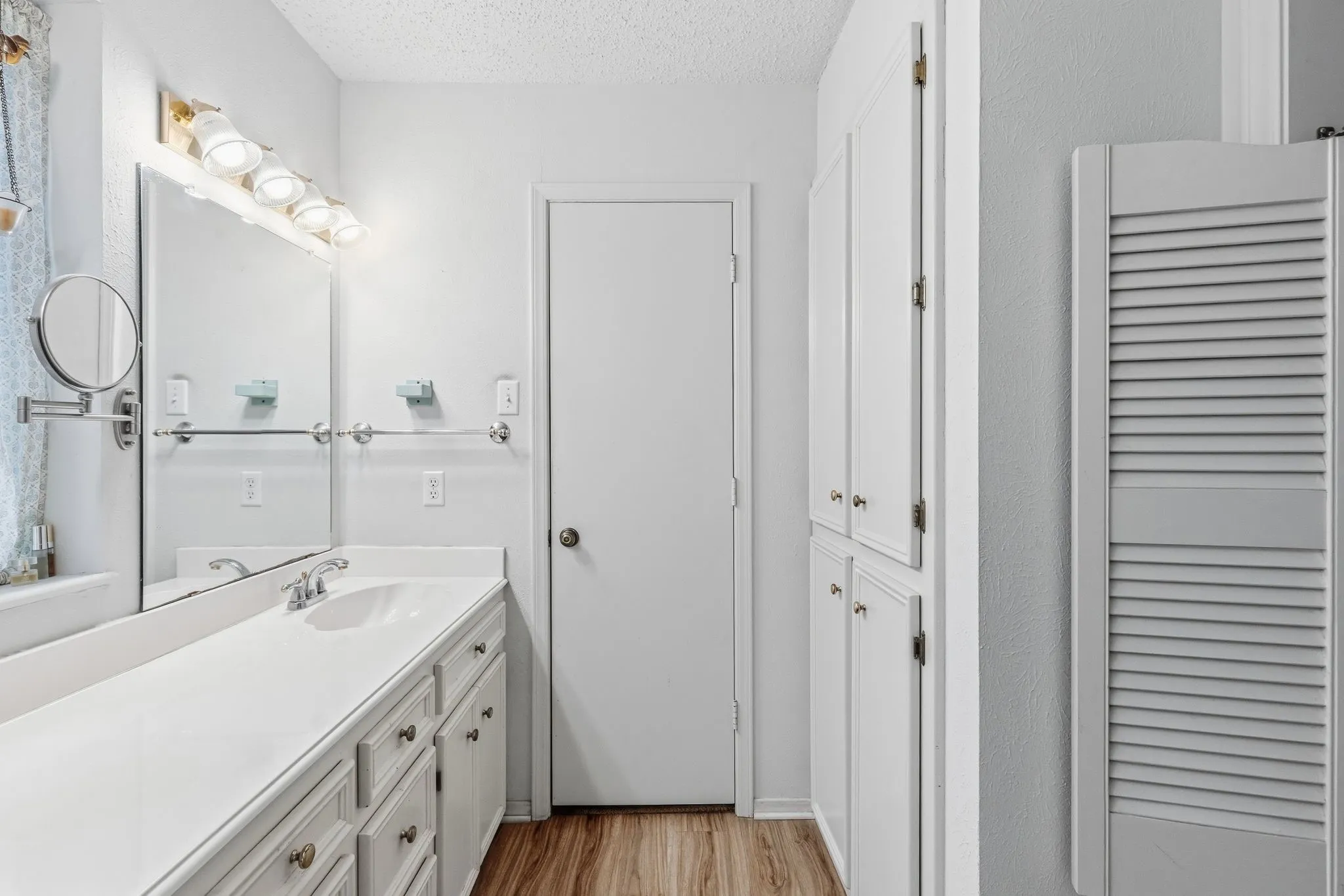 Single Family Residence For Sale in Hunt County , 703 Private Road 3141, Greenville, Texas 75402, 3 Bedroom, 2 Bathroom, 2 Garage spaces, 1,863 Sqft, built in 1980, mls#21409097, Real Estate Agent in Greenville, Homes For Sale in Hunt county, Homes For Sale in Greenville, Realtor in Greenville Texas, Real Estate Brokerage Independent Realty Texas, Luminita Cordes Realtor
