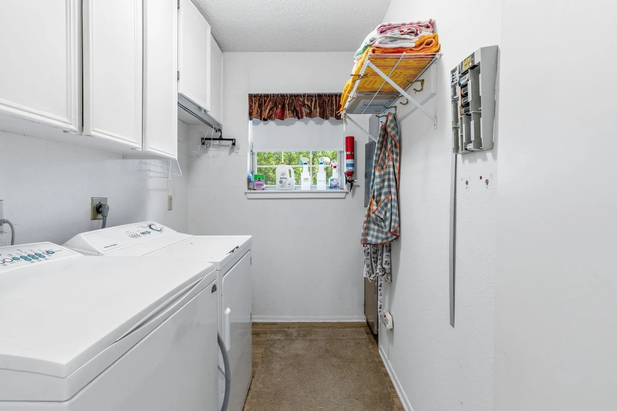 Single Family Residence For Sale in Hunt County , 703 Private Road 3141, Greenville, Texas 75402, 3 Bedroom, 2 Bathroom, 2 Garage spaces, 1,863 Sqft, built in 1980, mls#21409097, Real Estate Agent in Greenville, Homes For Sale in Hunt county, Homes For Sale in Greenville, Realtor in Greenville Texas, Real Estate Brokerage Independent Realty Texas, Luminita Cordes Realtor