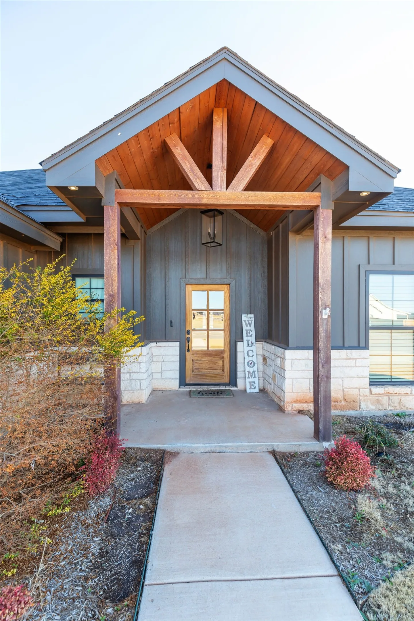 Single Family Residence For Sale in Taylor County , 189 Windy Hill Drive, Tuscola, Texas 79562, 4 Bedroom, 2 Bathroom, 2 Garage spaces, 1,901 Sqft, built in 2022, mls#21408686, Real Estate Agent in Tuscola, Homes For Sale in Taylor county, Homes For Sale in Tuscola, Realtor in Tuscola Texas, Real Estate Brokerage Independent Realty Texas, Luminita Cordes Realtor