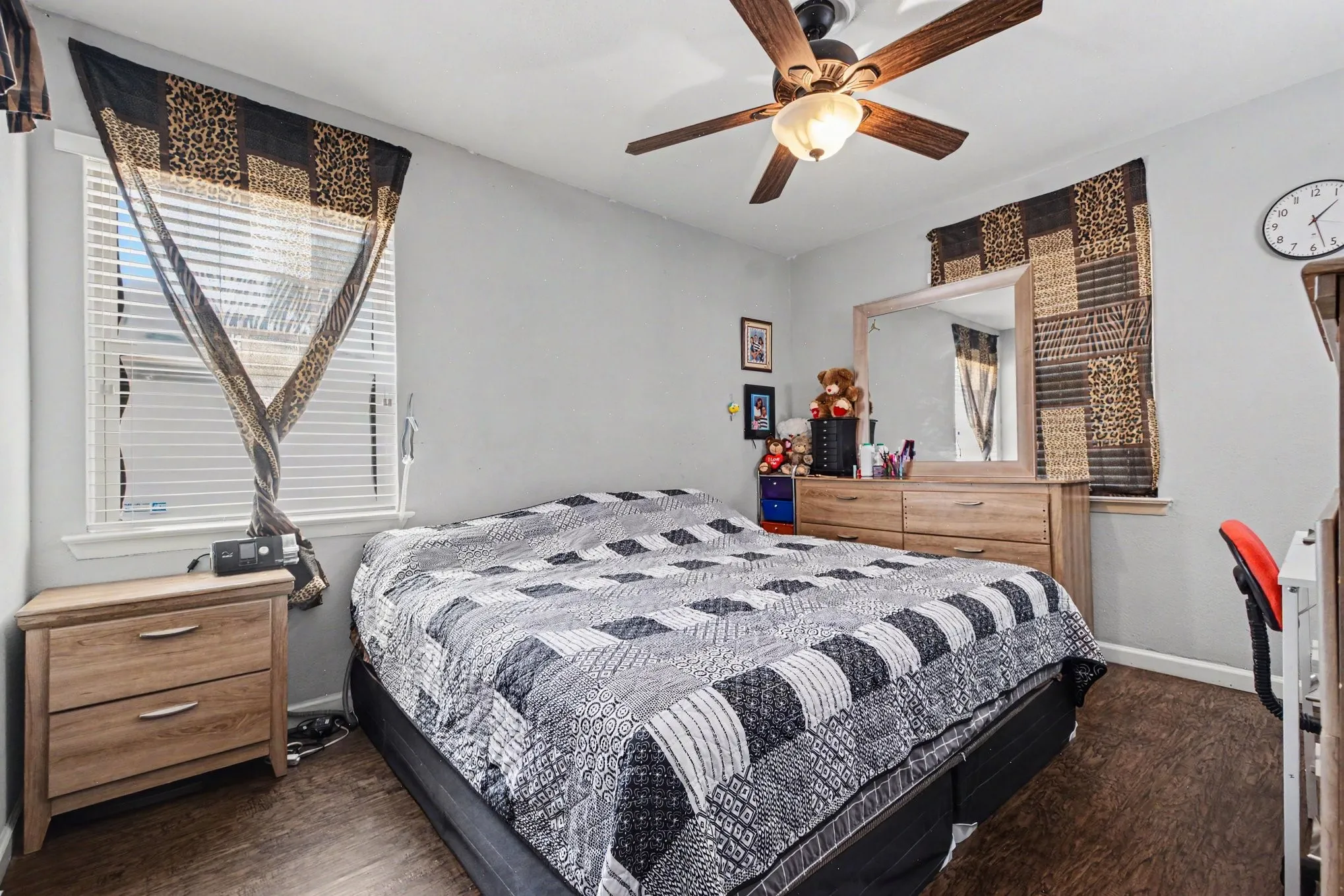 Single Family Residence For Sale in Dallas County , 13650 Pyramid Drive, Farmers Branch, Texas 75234, 3 Bedroom, 2 Bathroom, Garage spaces, 1,352 Sqft, built in 1957, mls#21374802, Real Estate Agent in Farmers Branch, Homes For Sale in Dallas county, Homes For Sale in Farmers Branch, Realtor in Farmers Branch Texas, Real Estate Brokerage Independent Realty Texas, Luminita Cordes Realtor