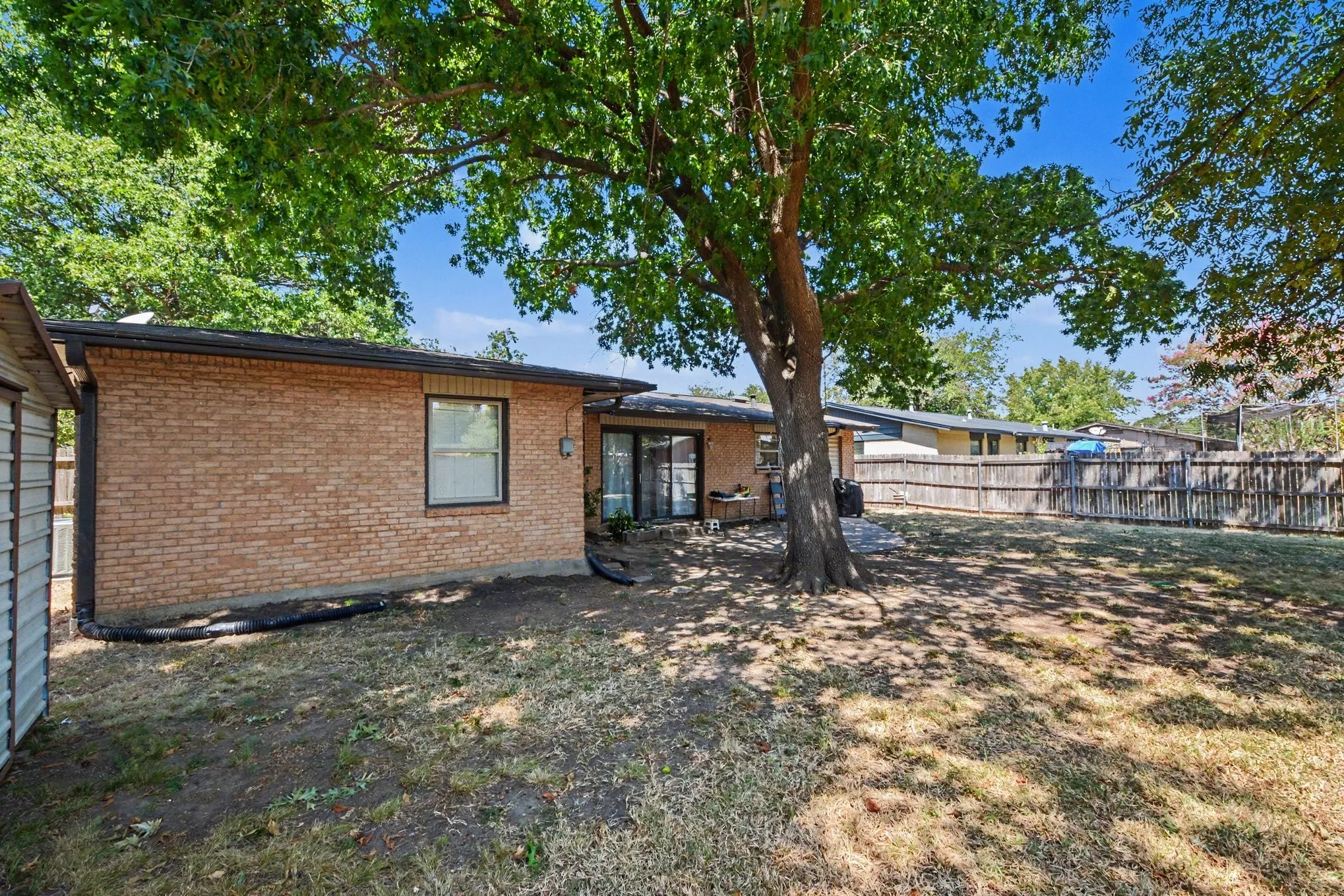 Single Family Residence For Sale in Dallas County , 13650 Pyramid Drive, Farmers Branch, Texas 75234, 3 Bedroom, 2 Bathroom, Garage spaces, 1,352 Sqft, built in 1957, mls#21374802, Real Estate Agent in Farmers Branch, Homes For Sale in Dallas county, Homes For Sale in Farmers Branch, Realtor in Farmers Branch Texas, Real Estate Brokerage Independent Realty Texas, Luminita Cordes Realtor