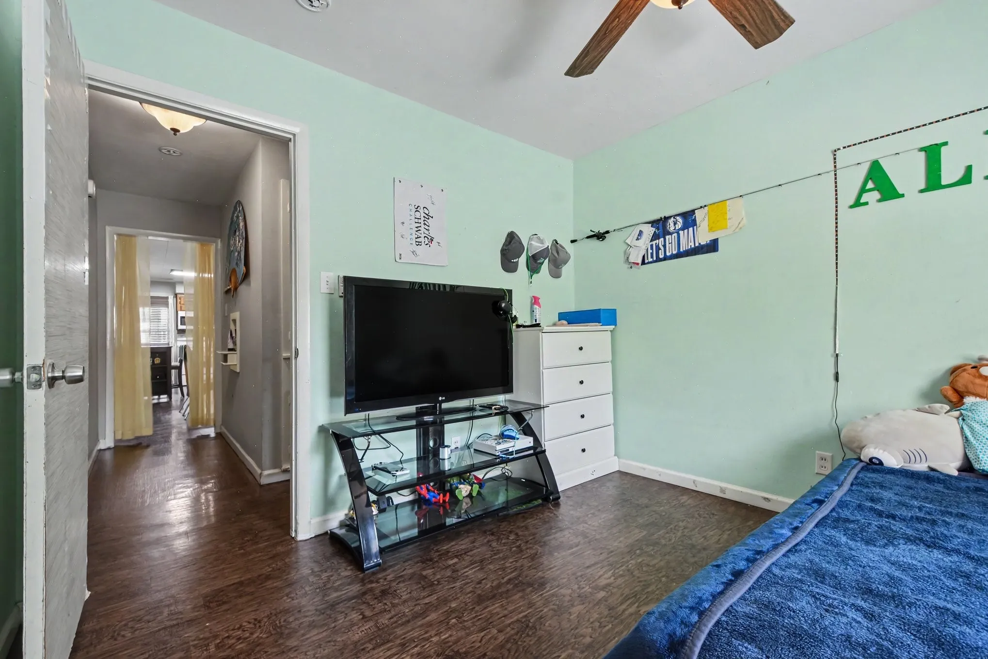 Single Family Residence For Sale in Dallas County , 13650 Pyramid Drive, Farmers Branch, Texas 75234, 3 Bedroom, 2 Bathroom, Garage spaces, 1,352 Sqft, built in 1957, mls#21374802, Real Estate Agent in Farmers Branch, Homes For Sale in Dallas county, Homes For Sale in Farmers Branch, Realtor in Farmers Branch Texas, Real Estate Brokerage Independent Realty Texas, Luminita Cordes Realtor