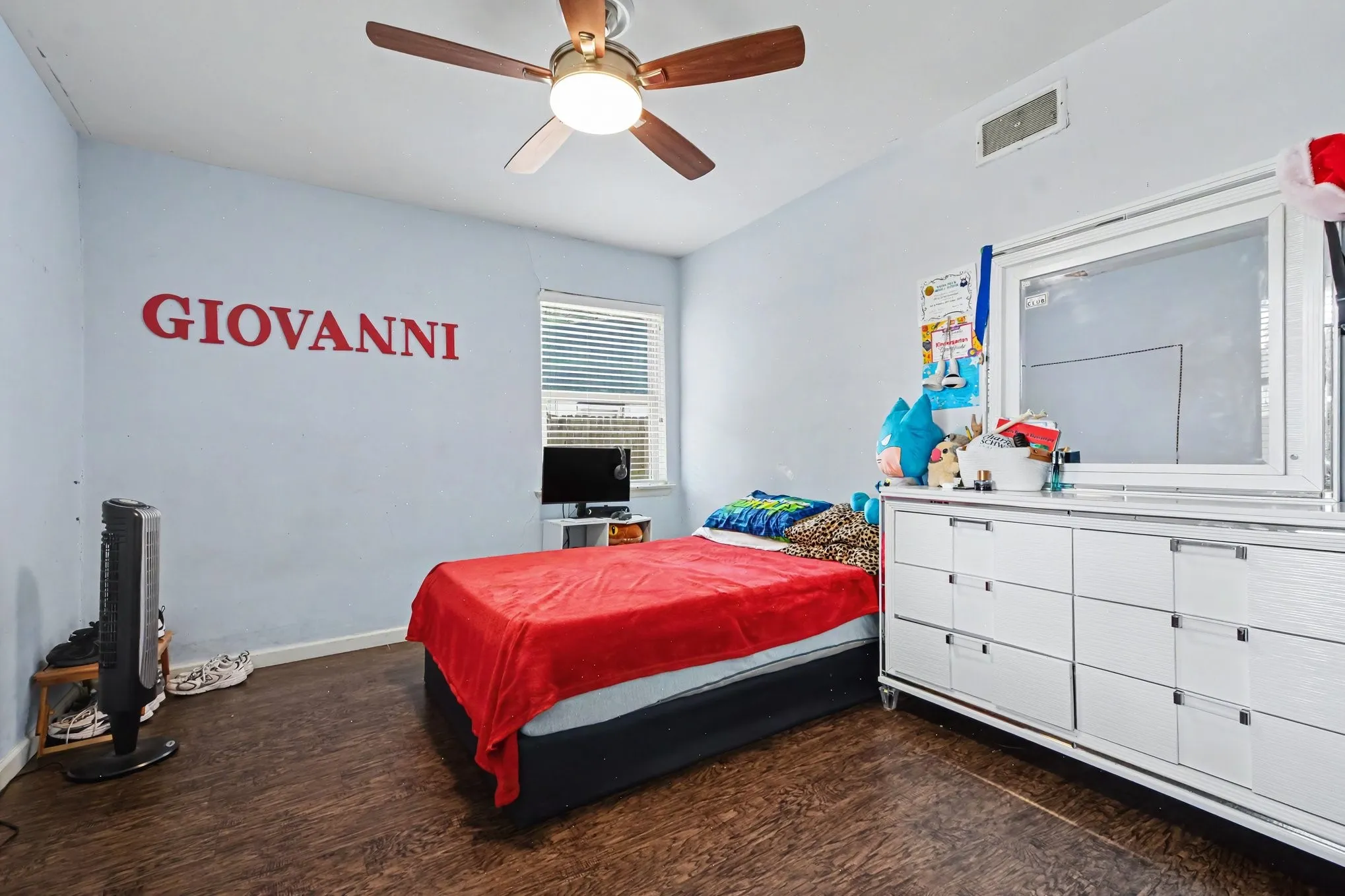 Single Family Residence For Sale in Dallas County , 13650 Pyramid Drive, Farmers Branch, Texas 75234, 3 Bedroom, 2 Bathroom, Garage spaces, 1,352 Sqft, built in 1957, mls#21374802, Real Estate Agent in Farmers Branch, Homes For Sale in Dallas county, Homes For Sale in Farmers Branch, Realtor in Farmers Branch Texas, Real Estate Brokerage Independent Realty Texas, Luminita Cordes Realtor
